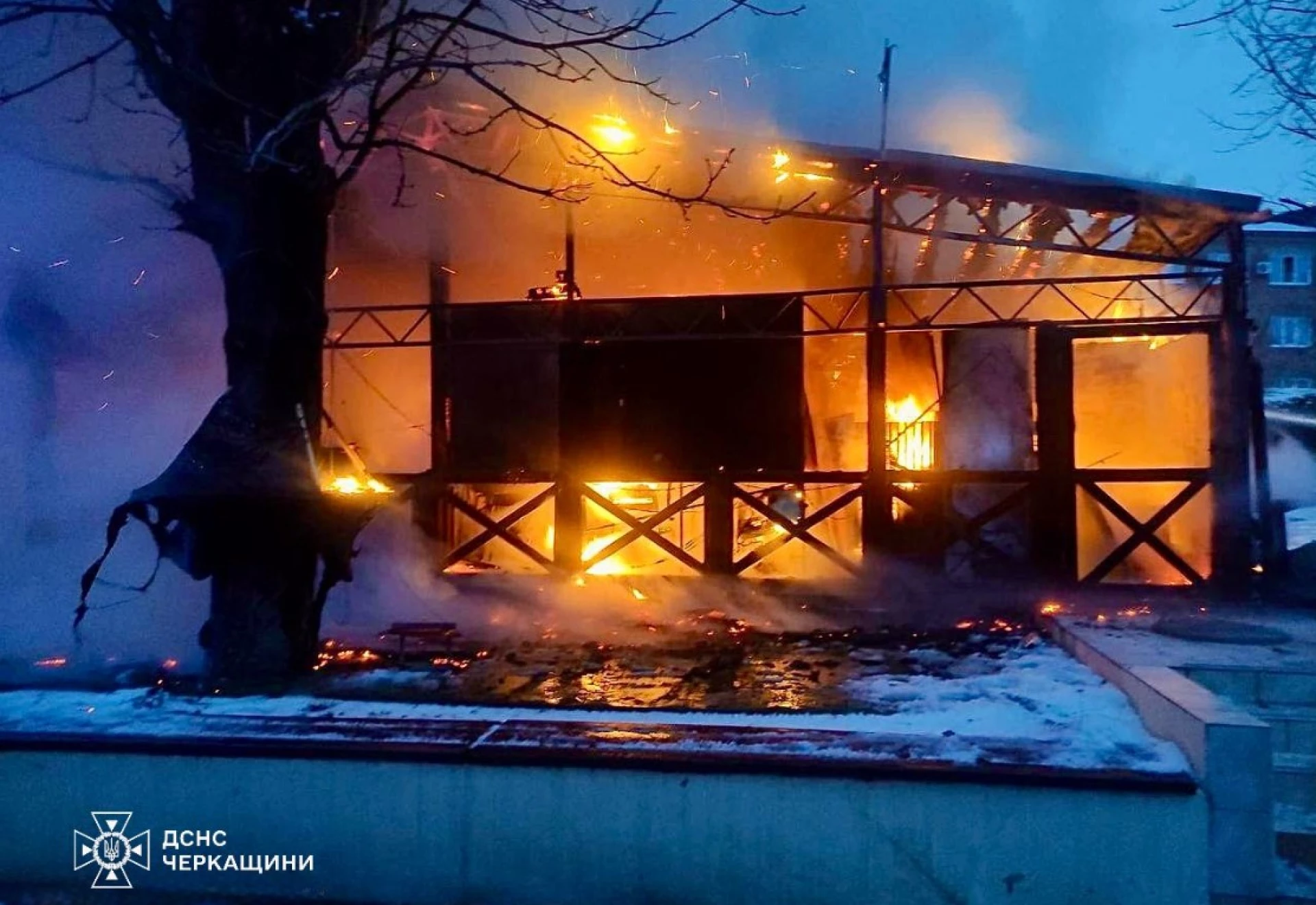 В Умані згорів літній майданчик ресторану