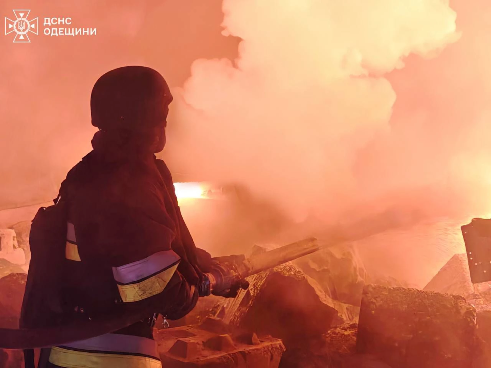 Масований удар по Україні: вбита Росією у Харкові, поранені діти