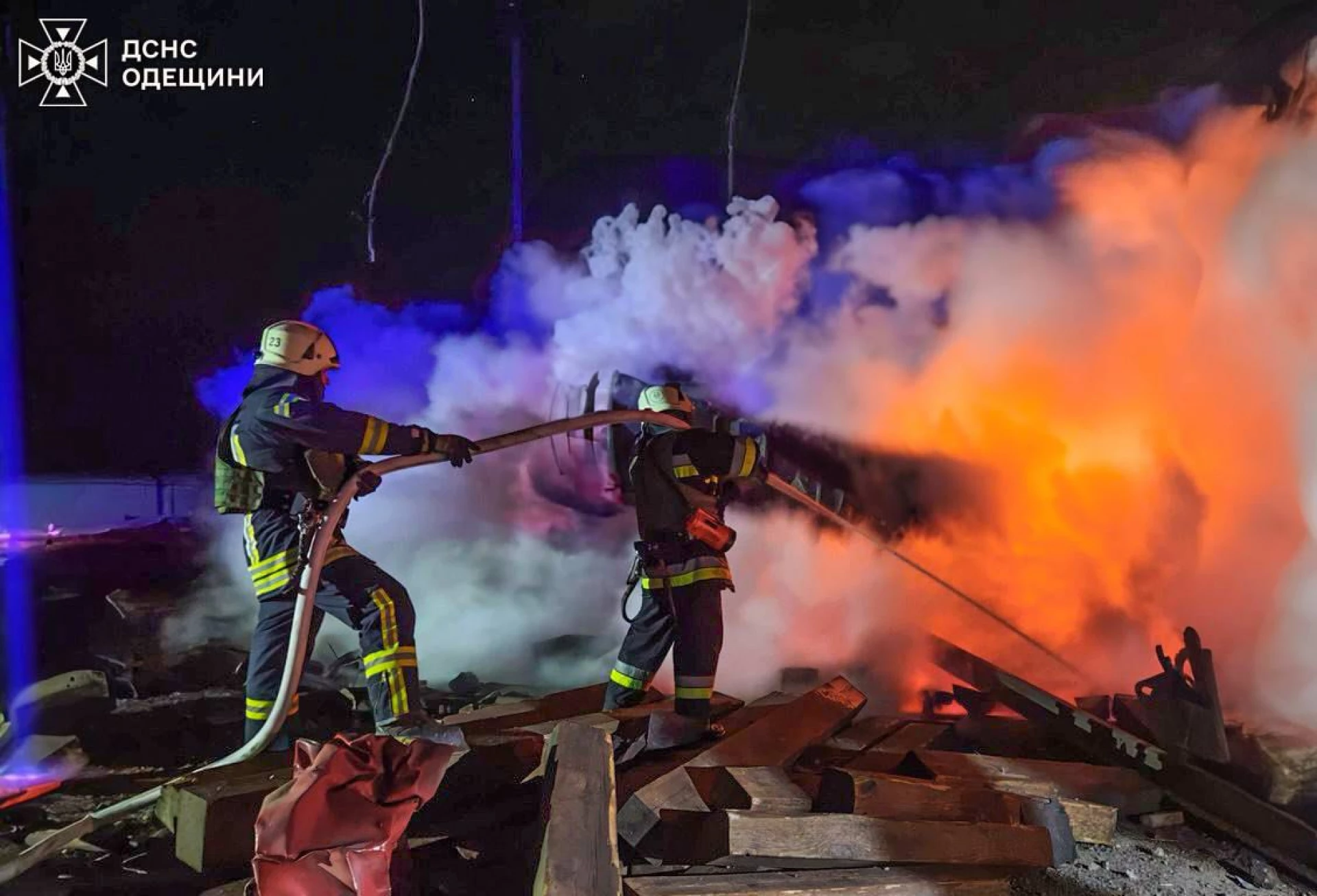 Зеленський: РФ випустила по Україні 1300 дронів, понад 1000 бомб і 29 ракет