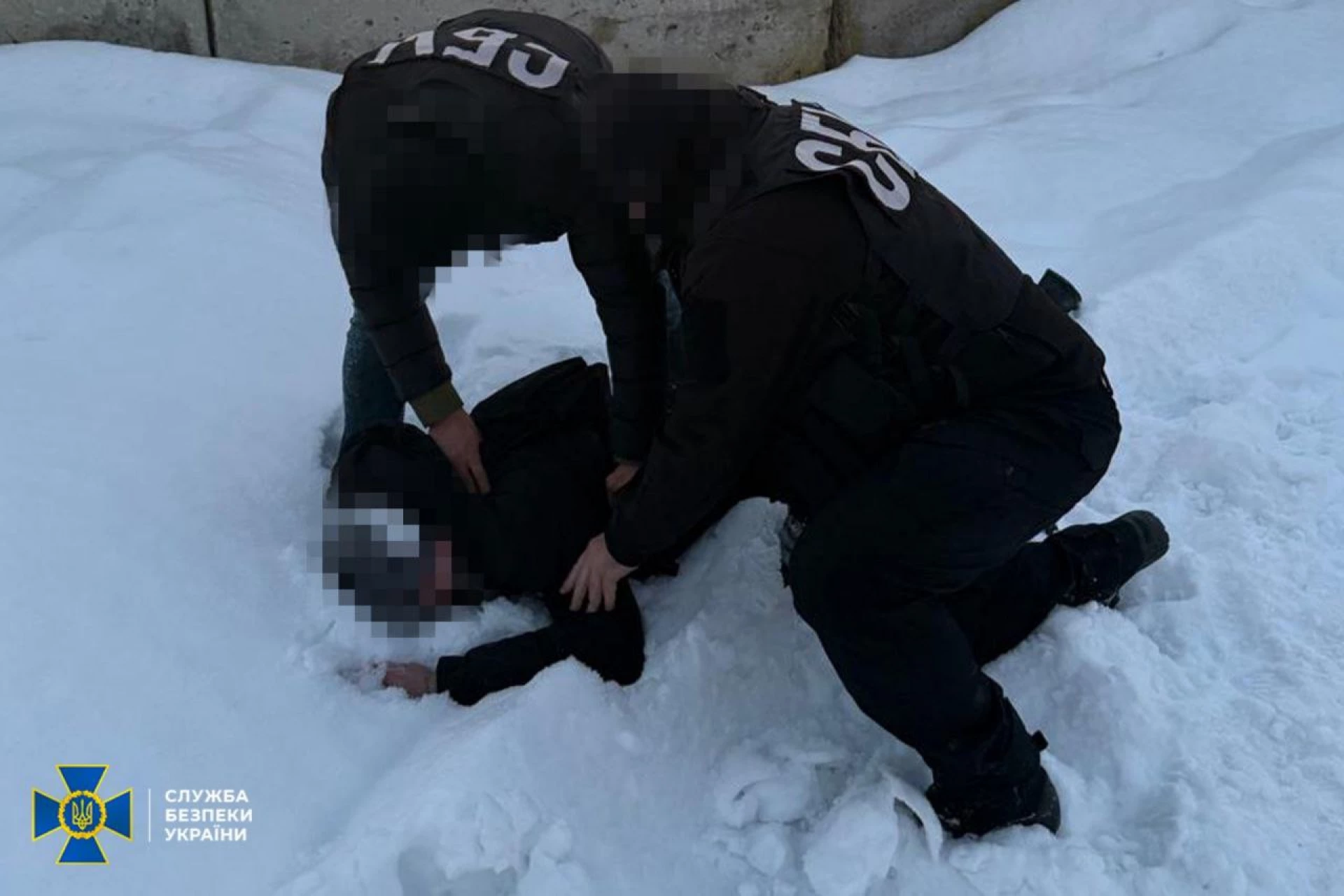 СБУ затримала агентів гру рф, яким наказали розвідати наслідки від удару «Орєшніком» по Львівщині