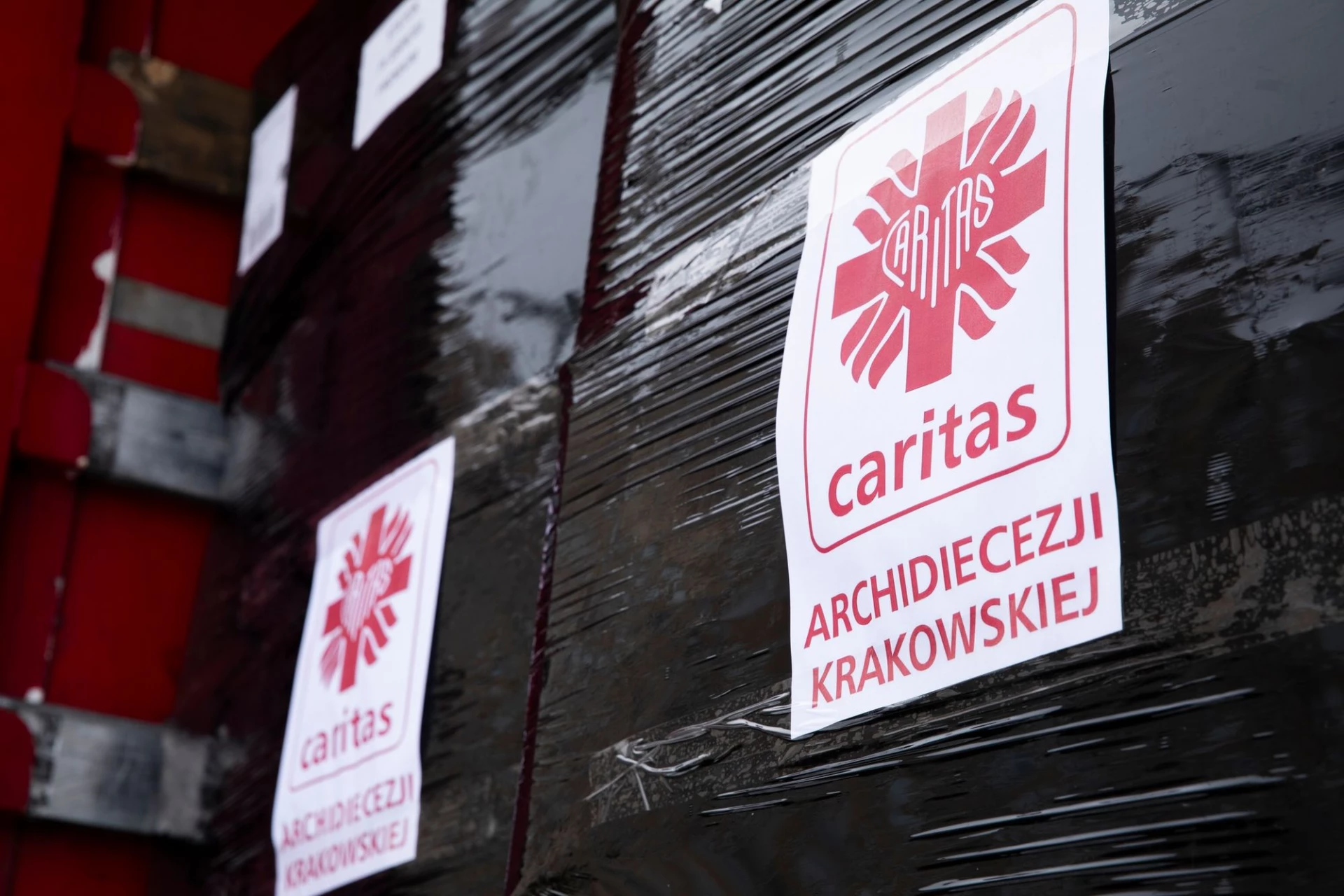 До Києва прибула перша партія допомоги від Карітасу архидієцезії Кракова