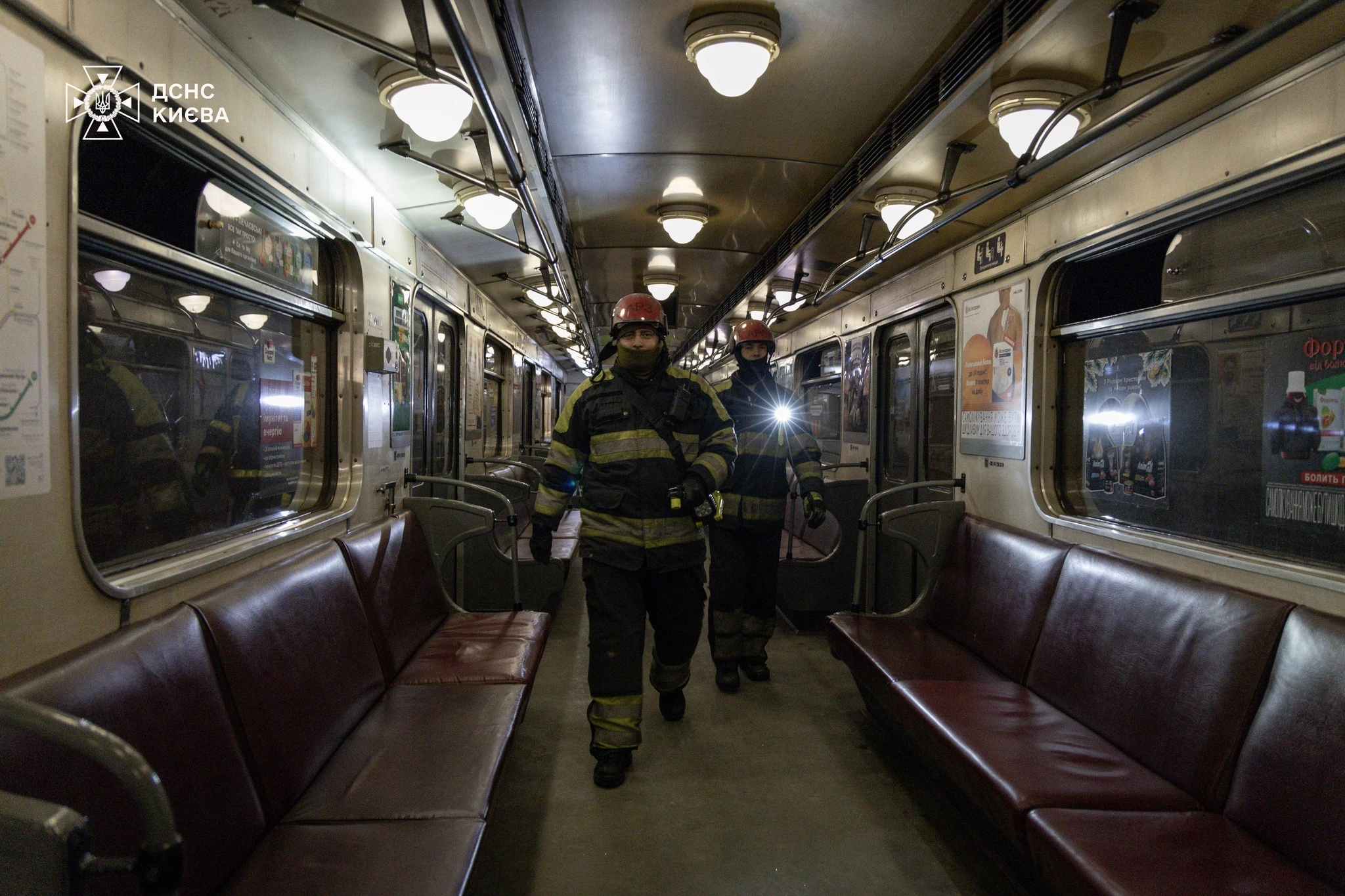 Майже 500 людей евакуювали з київського метро під час аварійного відключення електроенергії