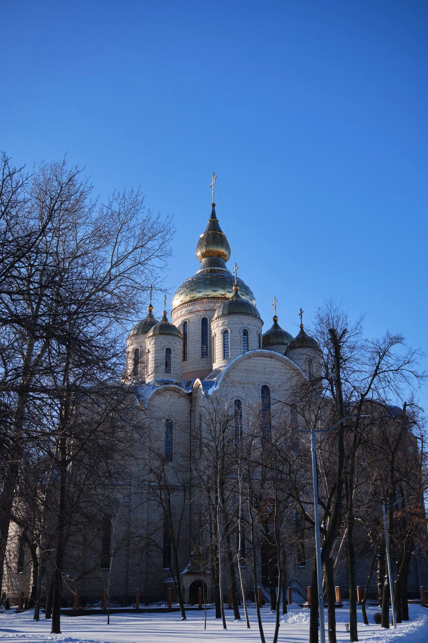 У Свято-Михайлівському гарнізонному соборі освячували свічки з нагоди Стрітення. Фото