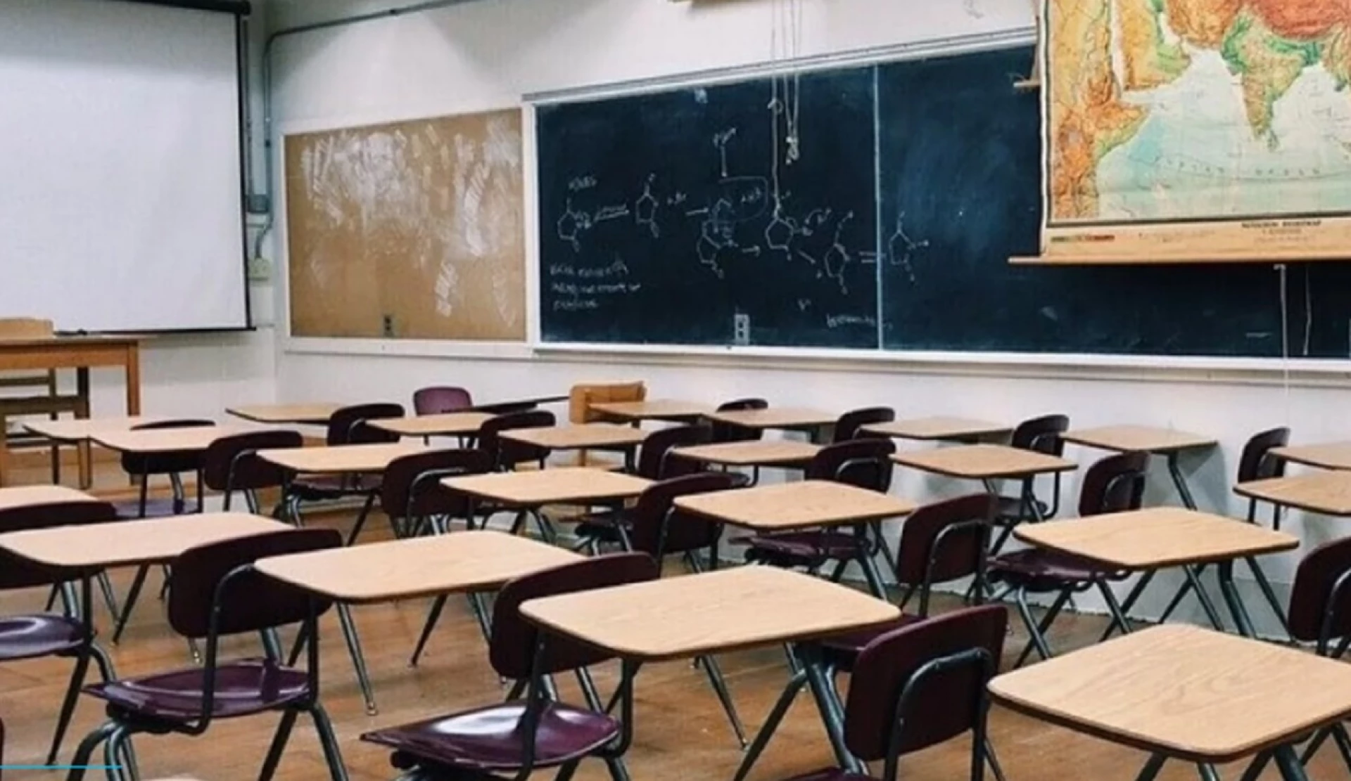 Школи Звенигородки відновлюють очне навчання