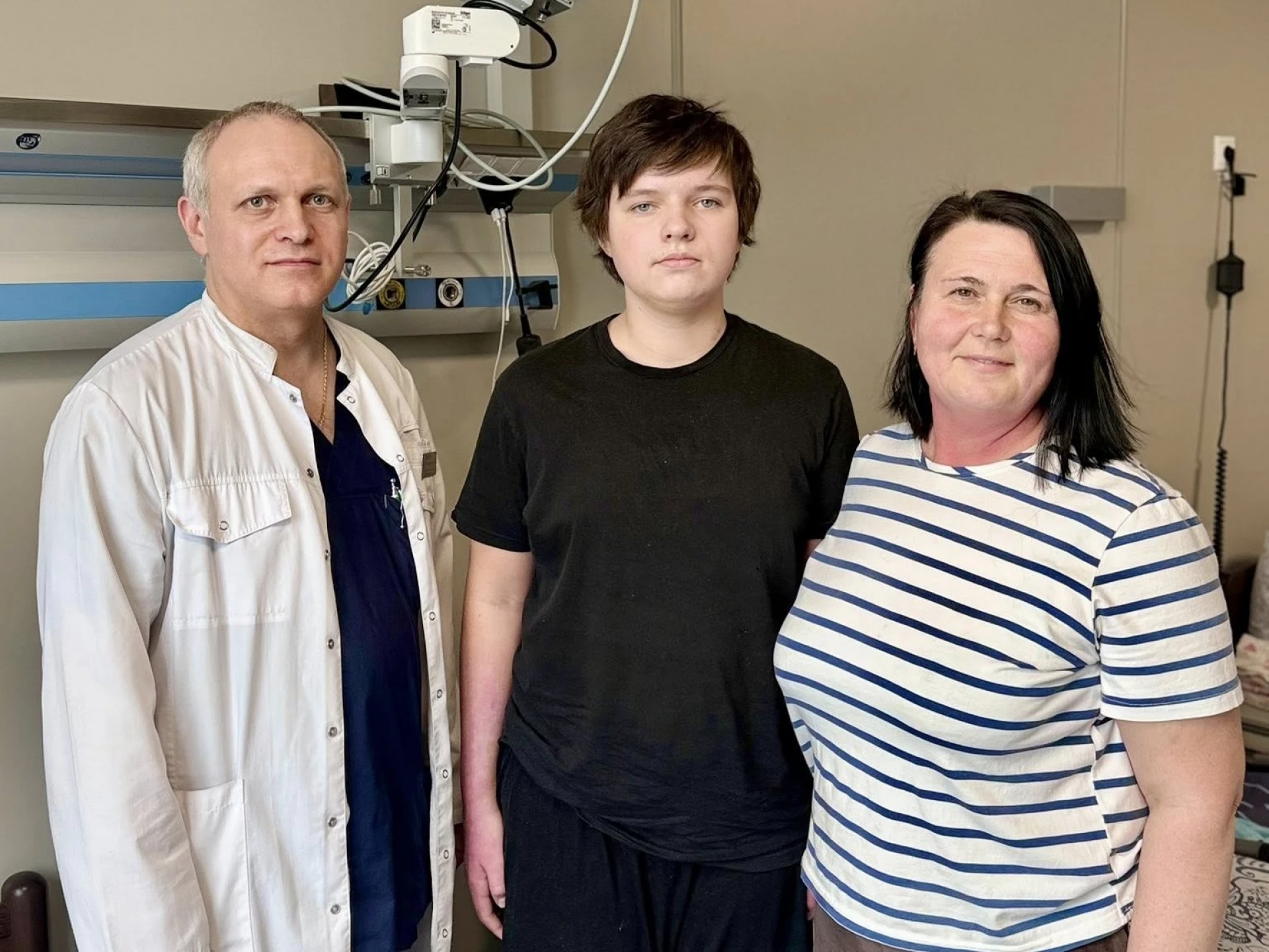 Пів року боротьби за відновлення: в Охматдиті врятували 13-річного хлопця з опіками 40% тіла