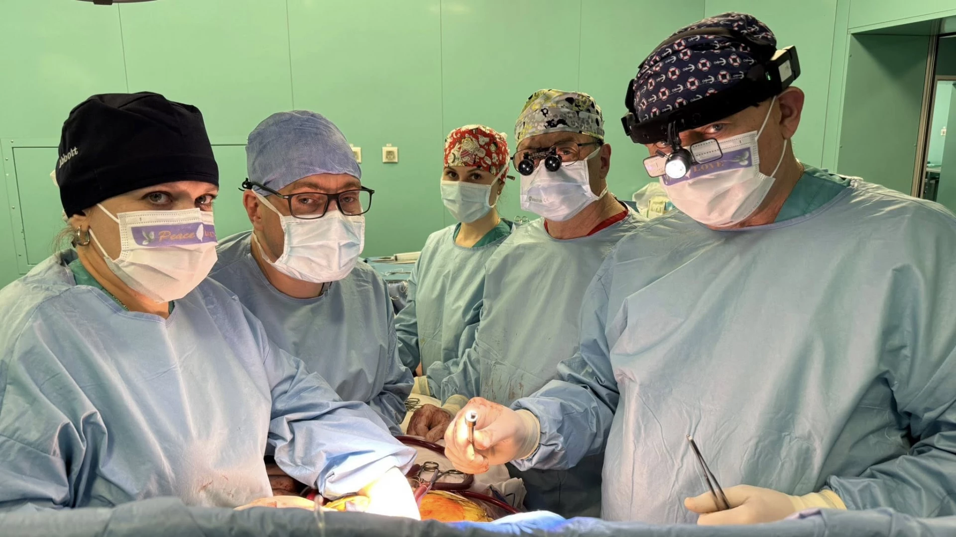 Київські кардіохірурги врятували військового з уламком у серці