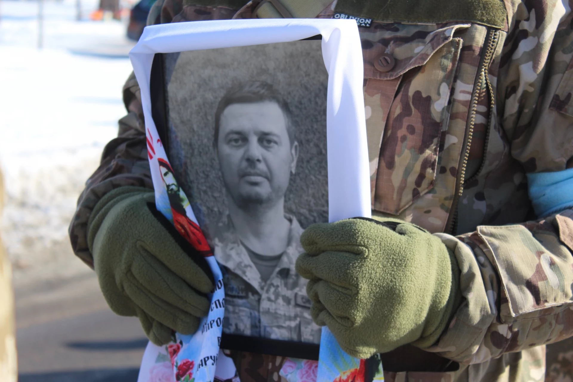 В Умані попрощалися із снайпером, який загинув на війні