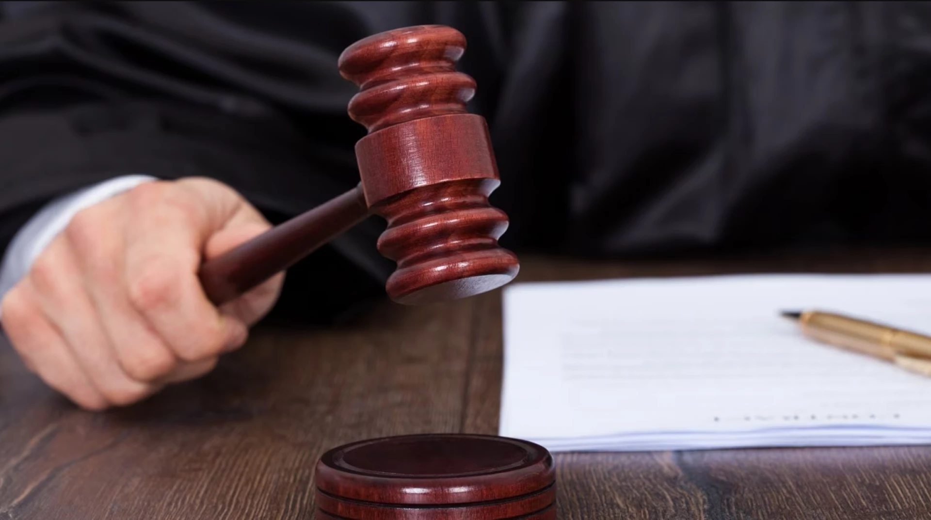 В Умані головний інженер відсудив 950 тис. грн через те, що його незаконно звільнили з роботи