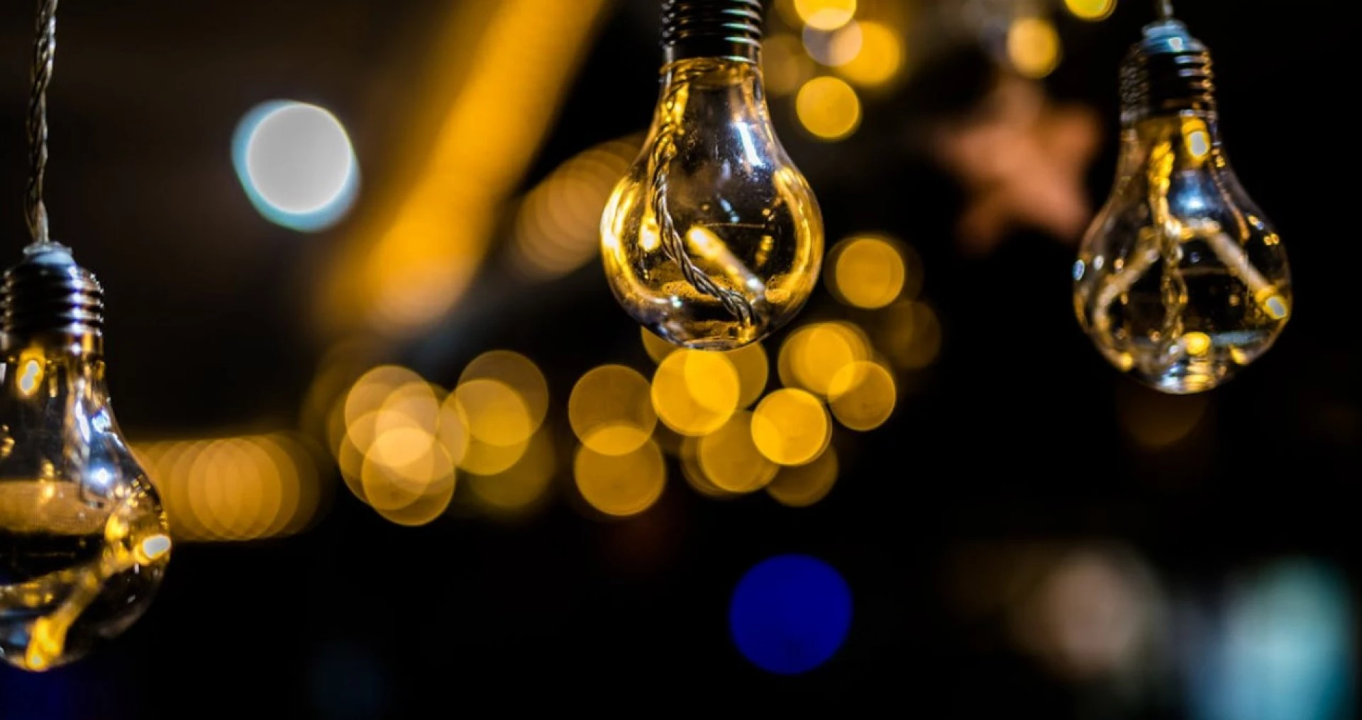 Погодинні відключення світла діятимуть у Черкаській області 12 лютого