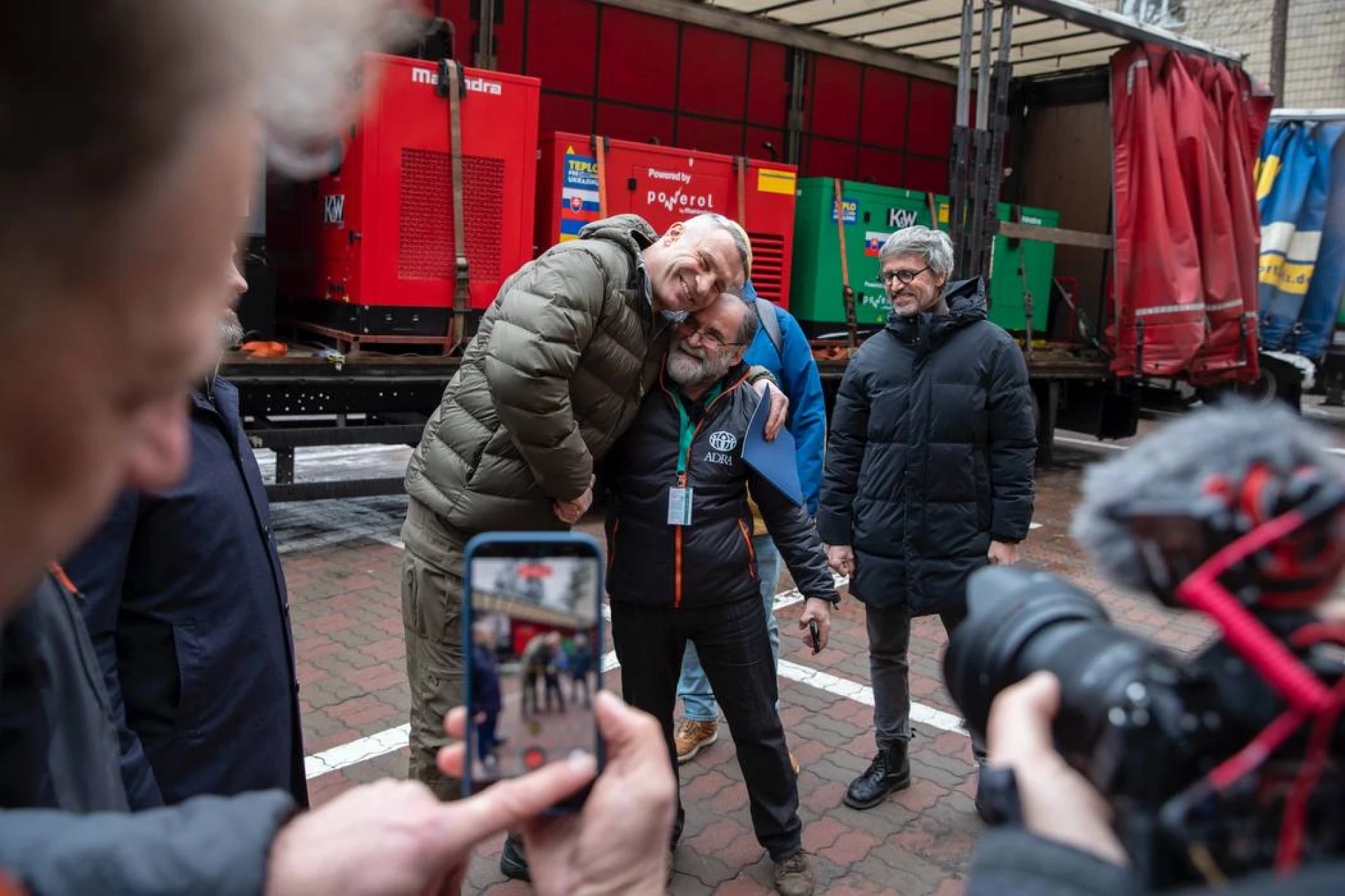 Від Словаччини до Києва надійшла перша партія гуманітарної допомоги