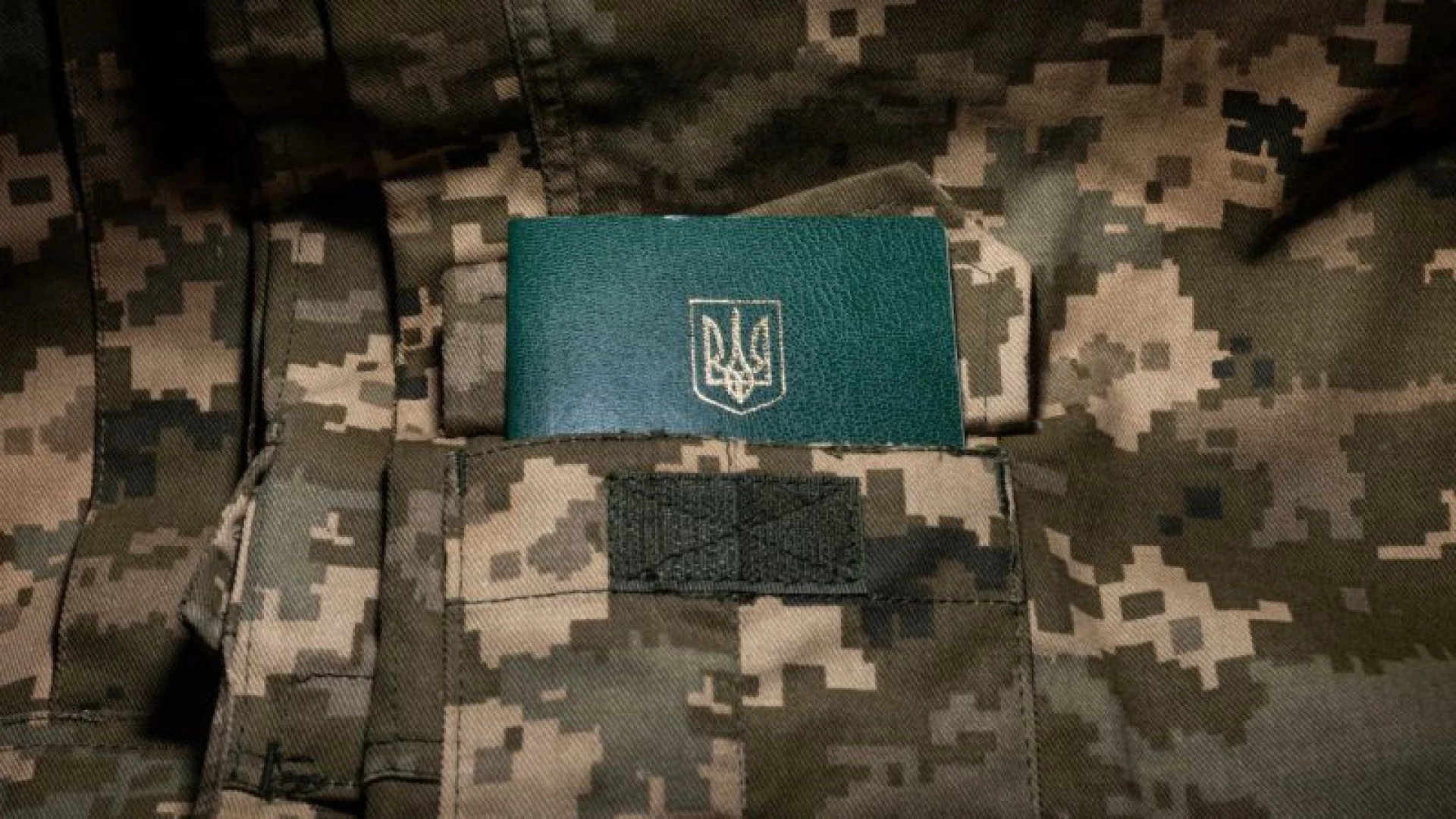 Контракт для добровольців 60+, присвоєння звань, гарантія посади – ключові зміни в проходженні військової служби