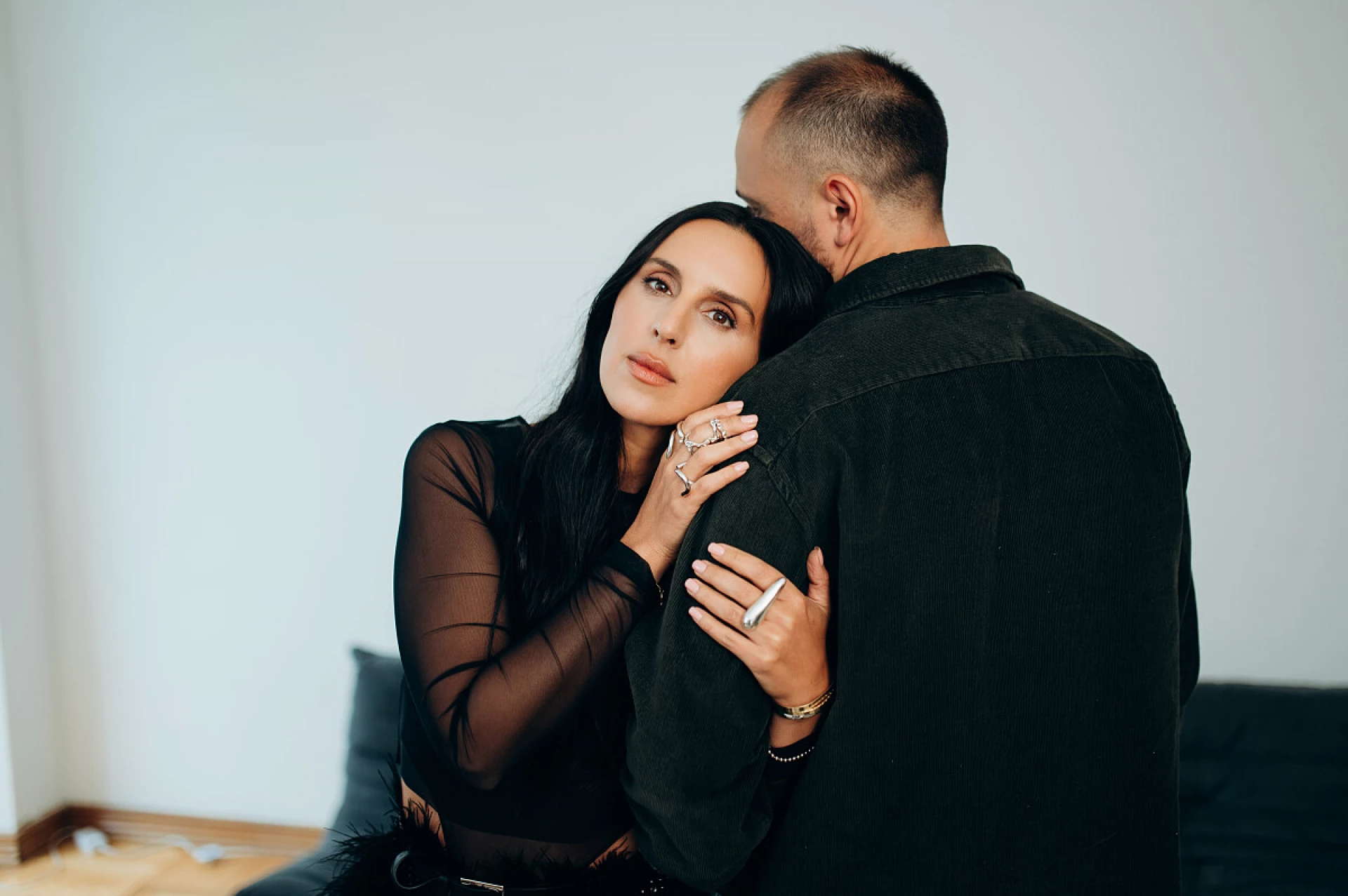 Jamala випустила романтичний кліп на пісню «Обіймай»