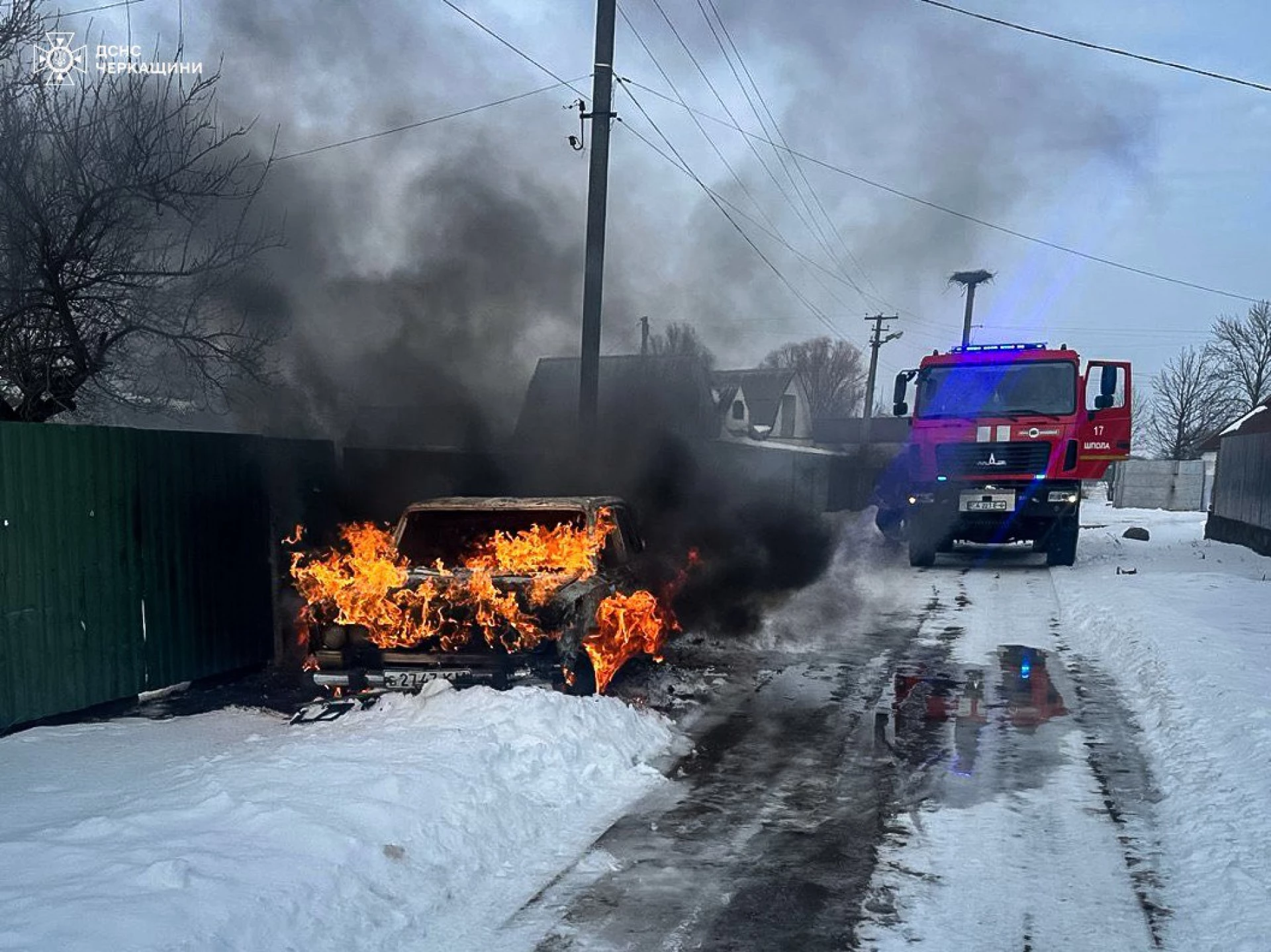 У Звенигородському районі згорів автомобіль