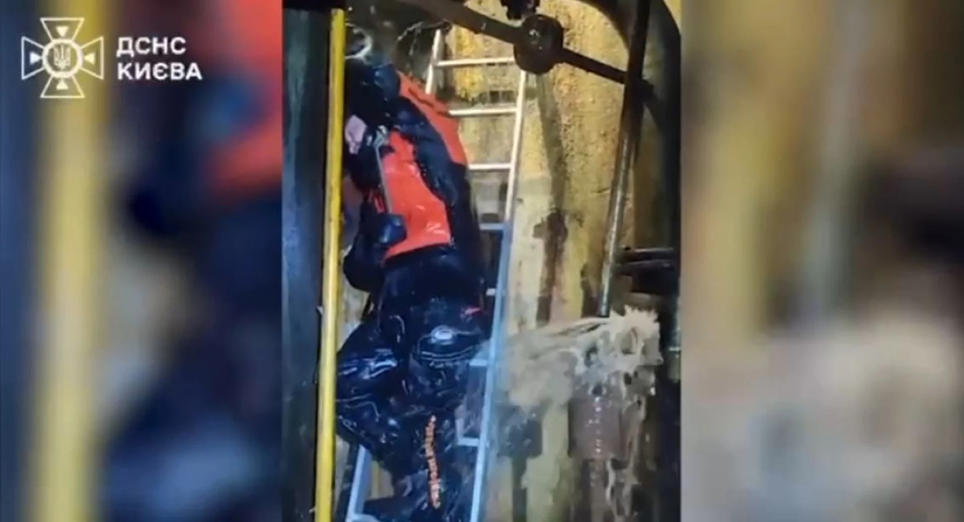 У Києві водолази ДСНС врятували ТЕЦ від затоплення