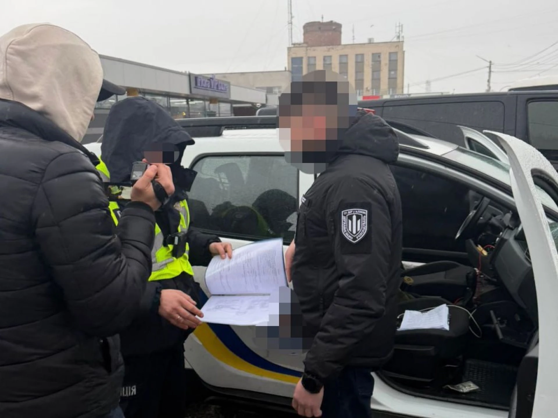 На Київщині викрили офіцера ТЦК, який за 4 тис. дол. обіцяв допомогти уникнути мобілізації