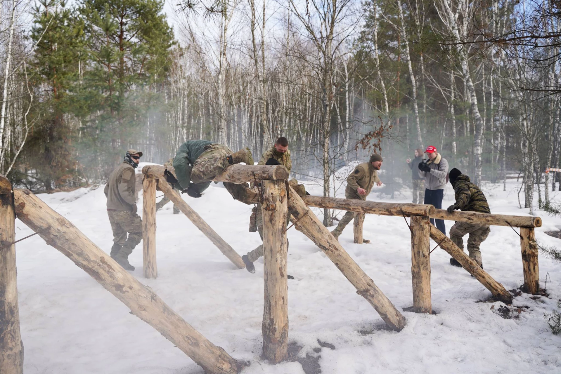 Підготовка до національного спротиву: на Київщині показали полігон для навчання цивільних