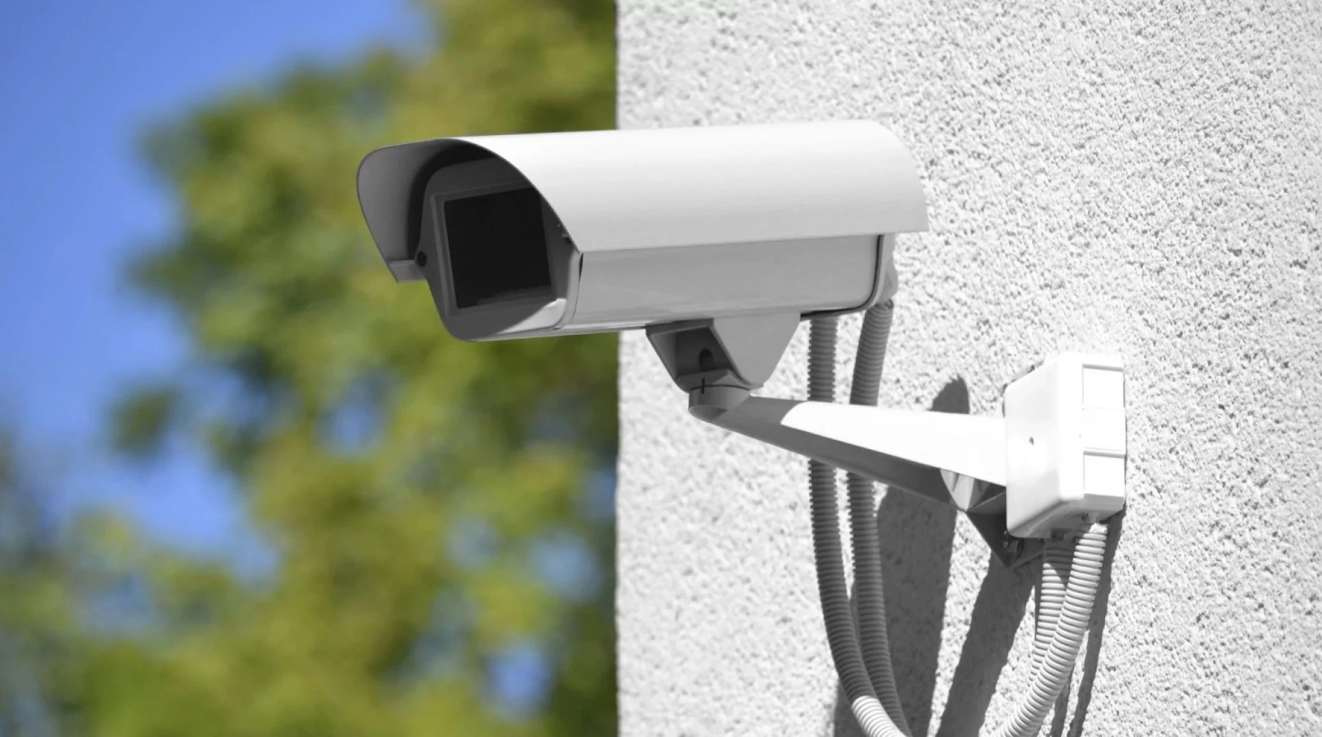 У Тальному встановлюють камери відеонагляду біля майданчиків для збору сміття