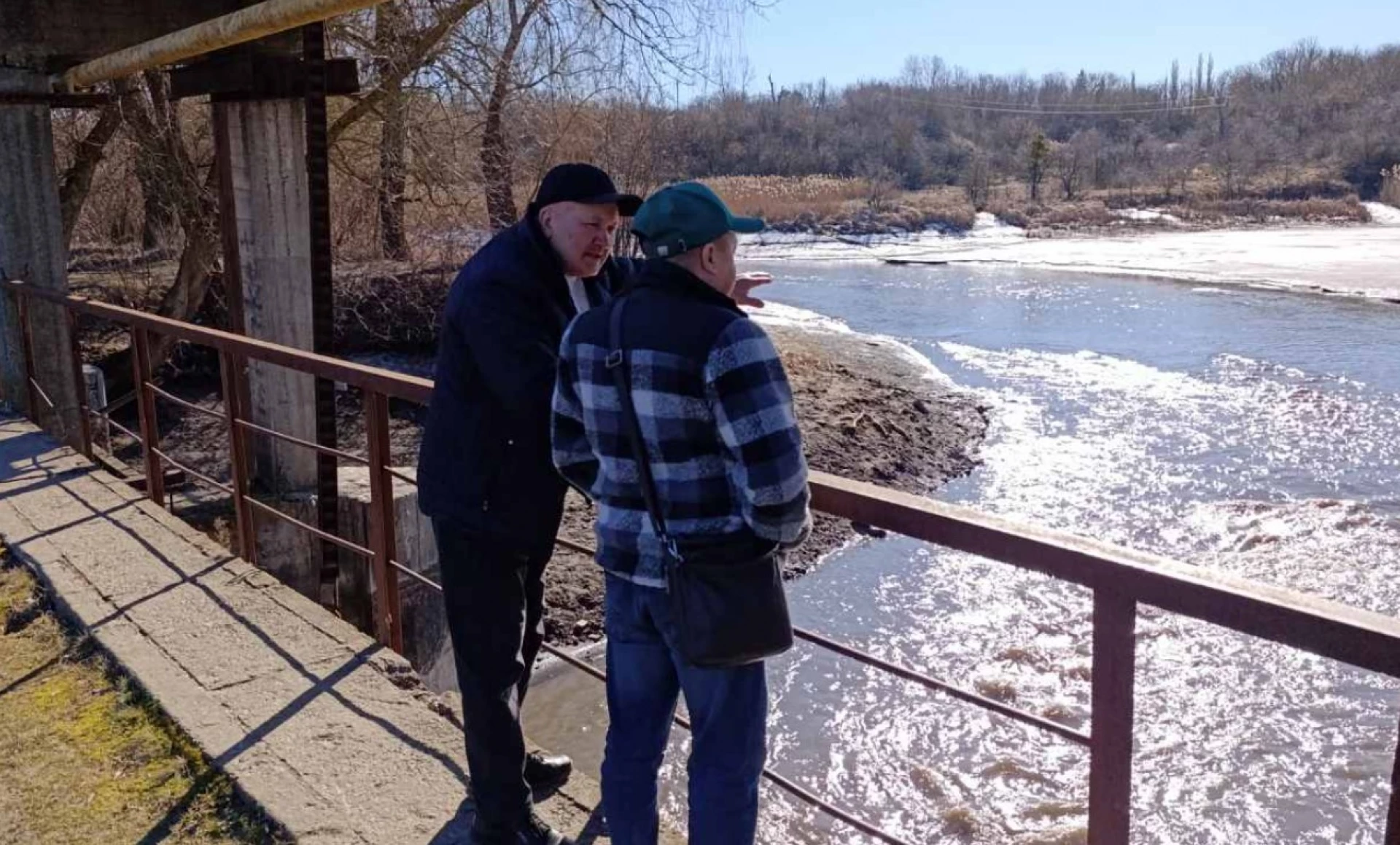 Прорив дамби на Черкащині: споруду не можуть ремонтувати, бо вона не має власників