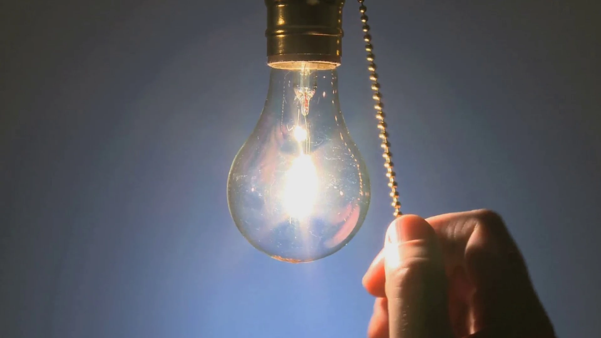 Опублікували графік відключення світла у Черкаській області 12 березня