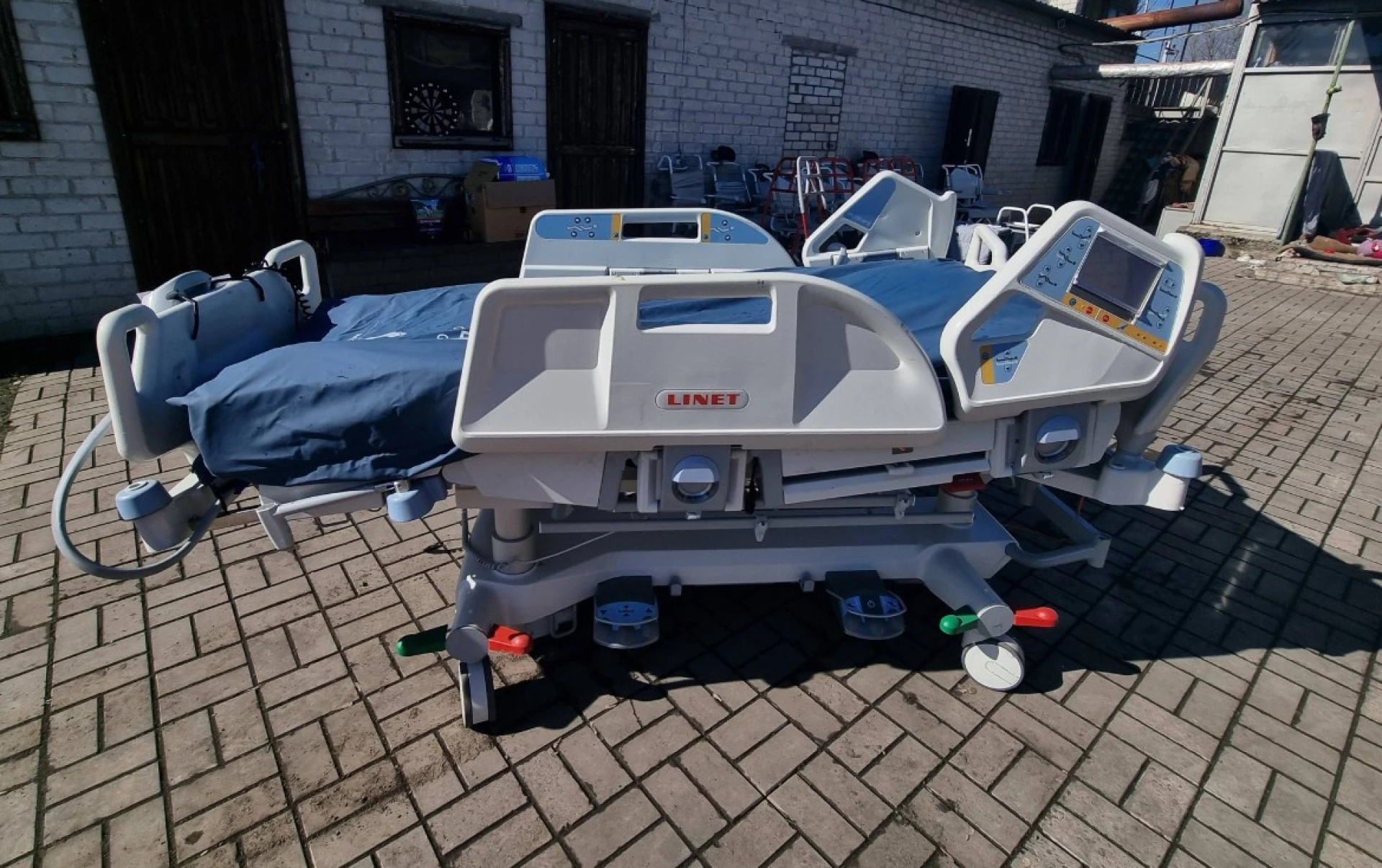 Черкаська обласна лікарня отримала сучасне обладнання для реанімації