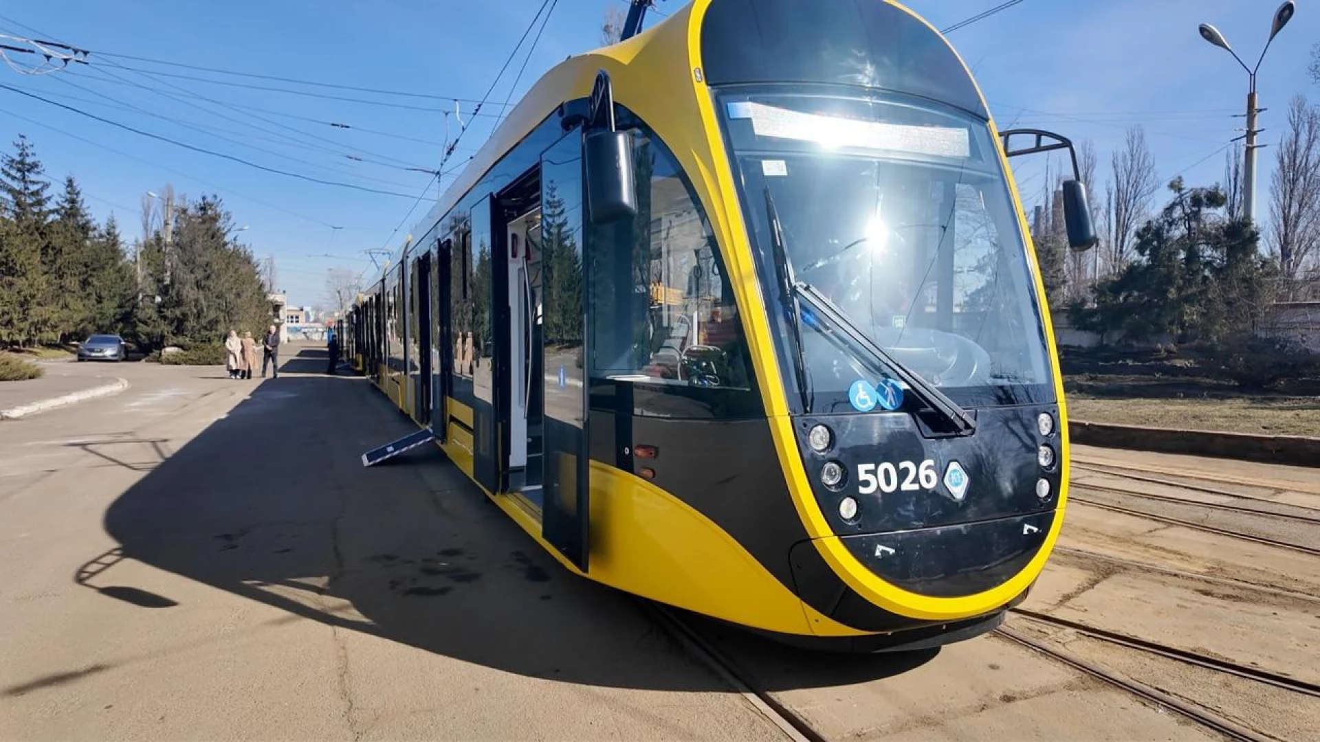 На Лівому березі Києва запустили нові трамваї
