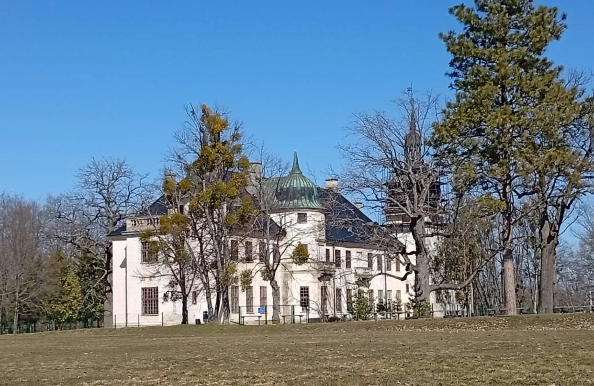 Палац Шувалових на Черкащині відкрив новий туристичний сезон