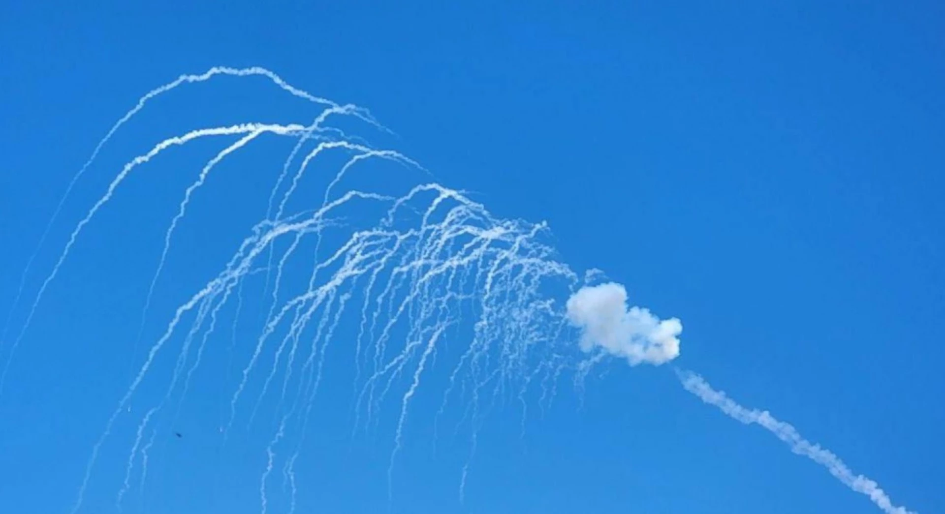 Вибухи лунають у Черкасах, працює ППО