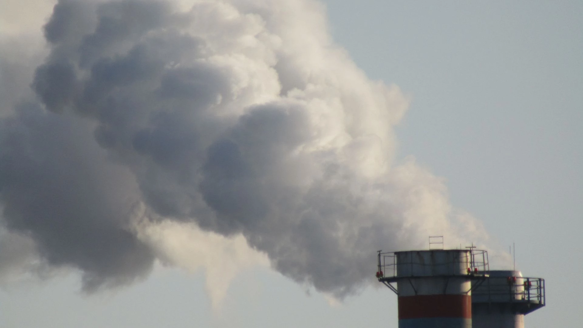 У Черкасах зафіксували перевищення шкідливих речовин у повітрі: ситуація погіршилась