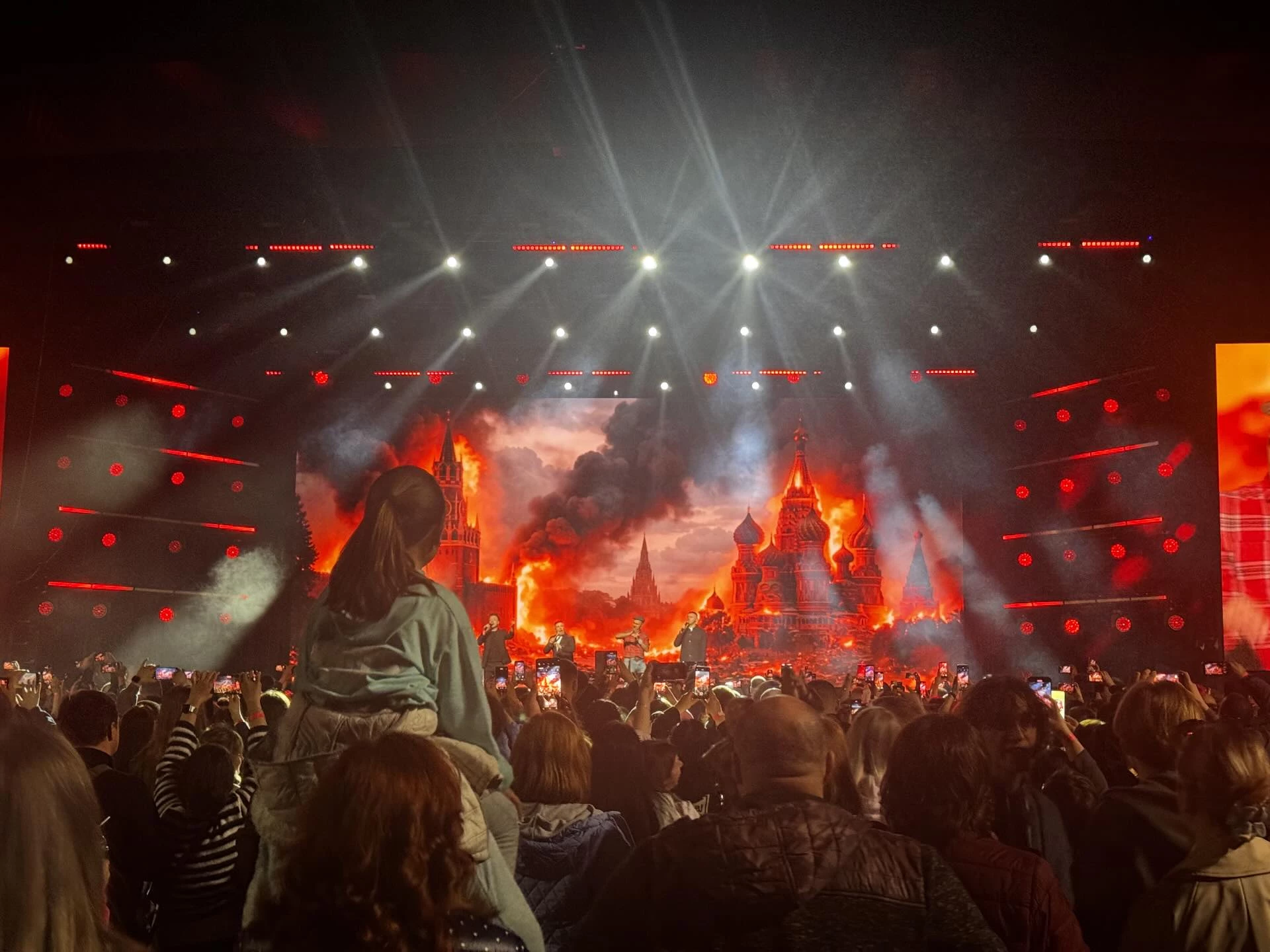 «Москва горить — Степан сміється!»: у Києві представили гумористичний кавер на пісню Гіги