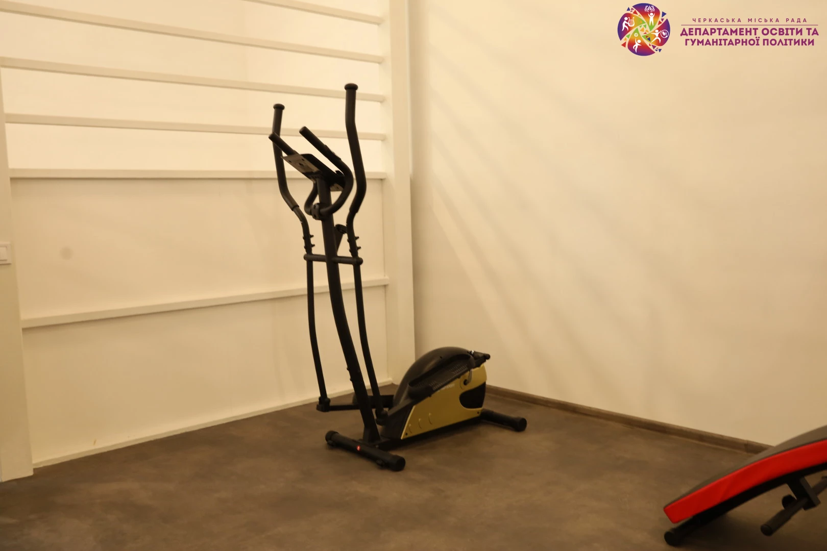 Оновлений спортзал відкрили у Першій міській гімназії Черкас. Фото