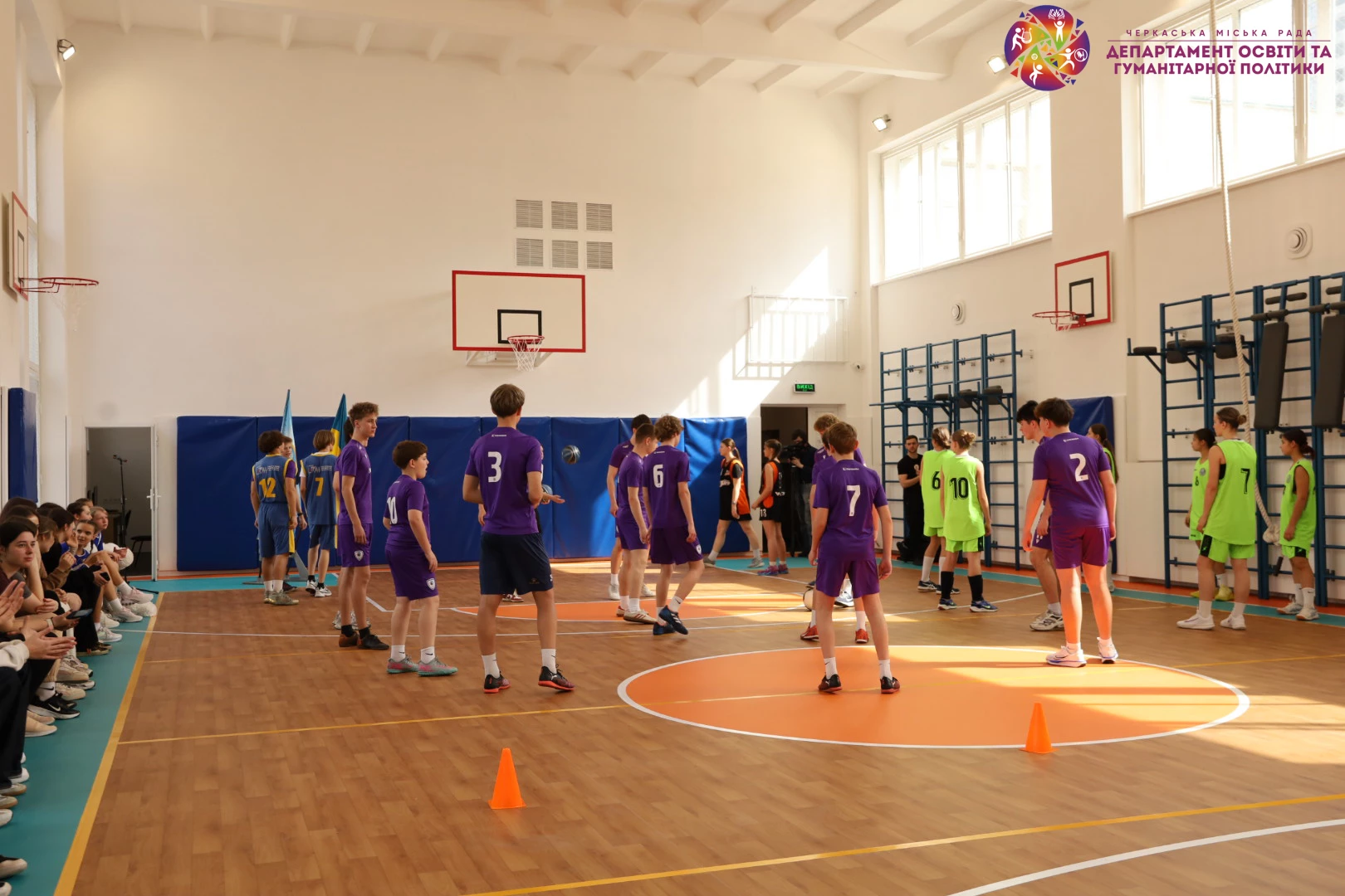 Оновлений спортзал відкрили у Першій міській гімназії Черкас. Фото