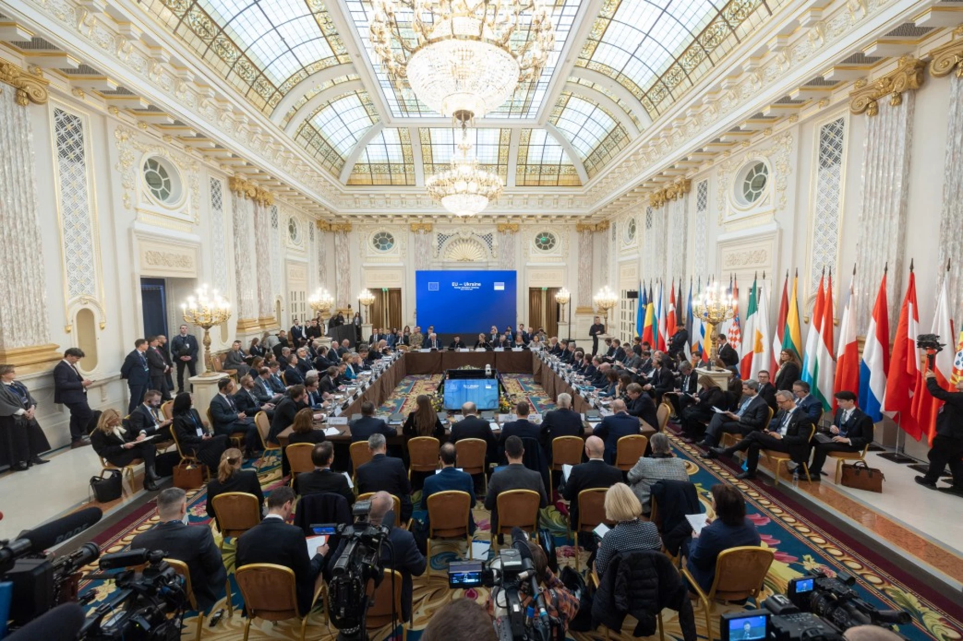 Росія не має виграти цю війну жодним чином, вона не має отримати жодної винагороди від цієї війни – Зеленський