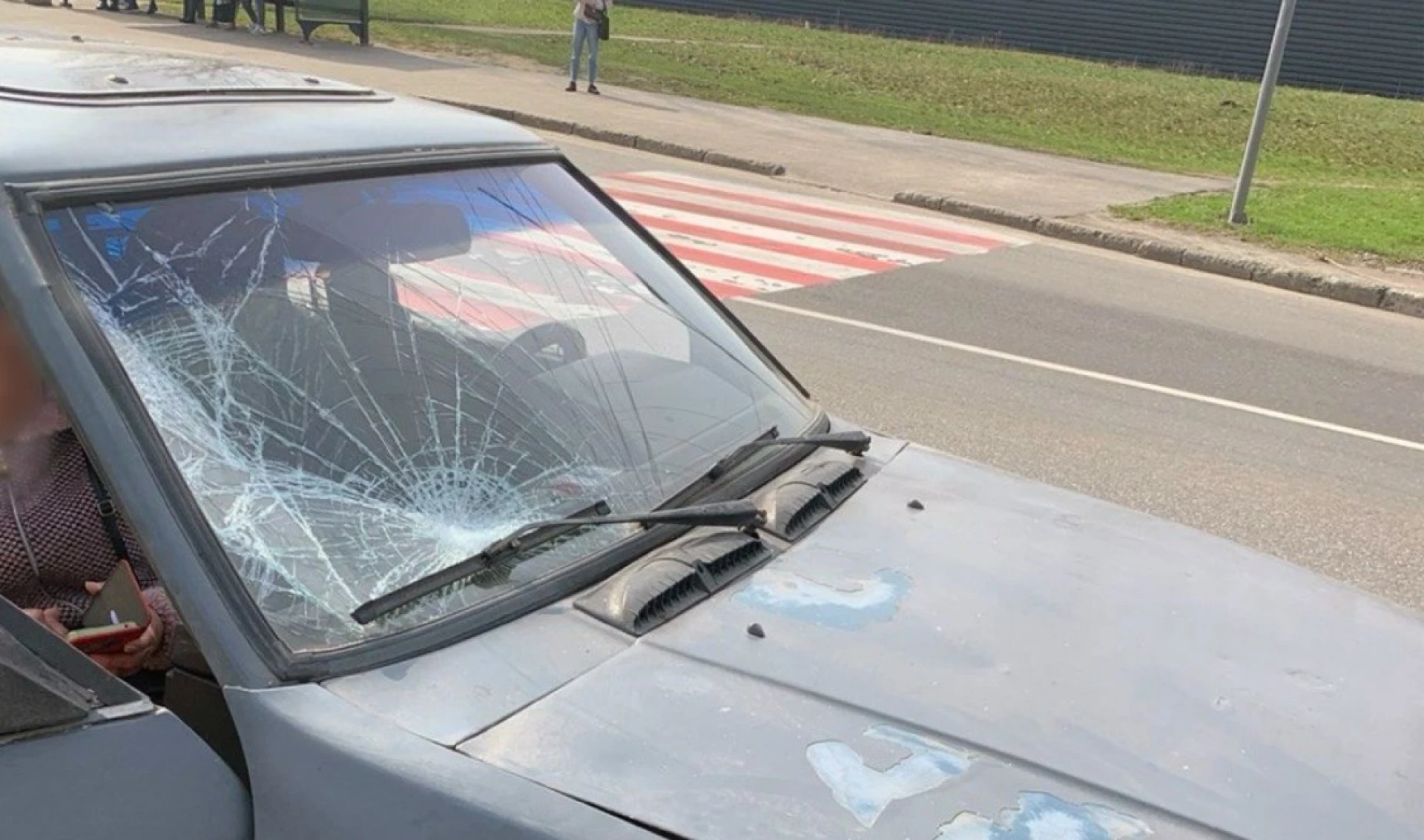 У Черкасах «Москвич» збив двох пішоходів