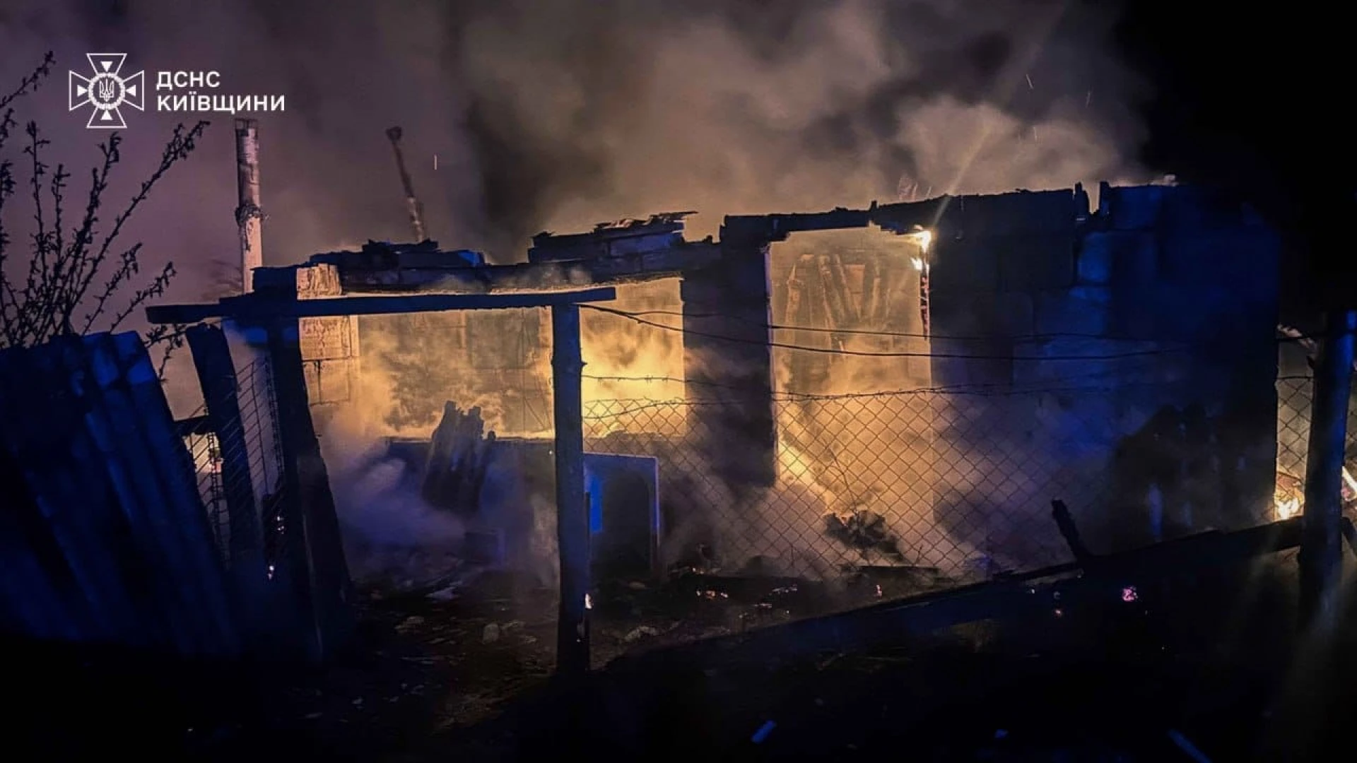 На Київщині під час пожежі загинула людина, ще одна постраждала