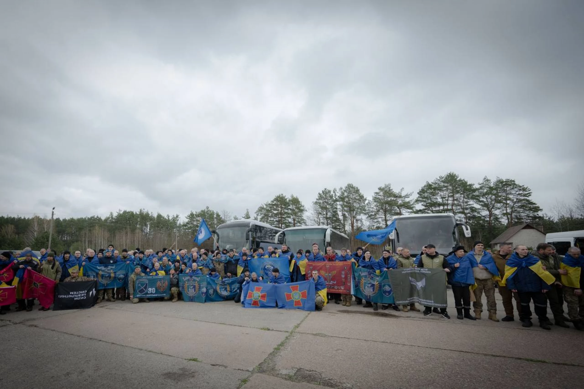 Із полону звільнили 8 воїнів Черкащини. Назвали їх імена