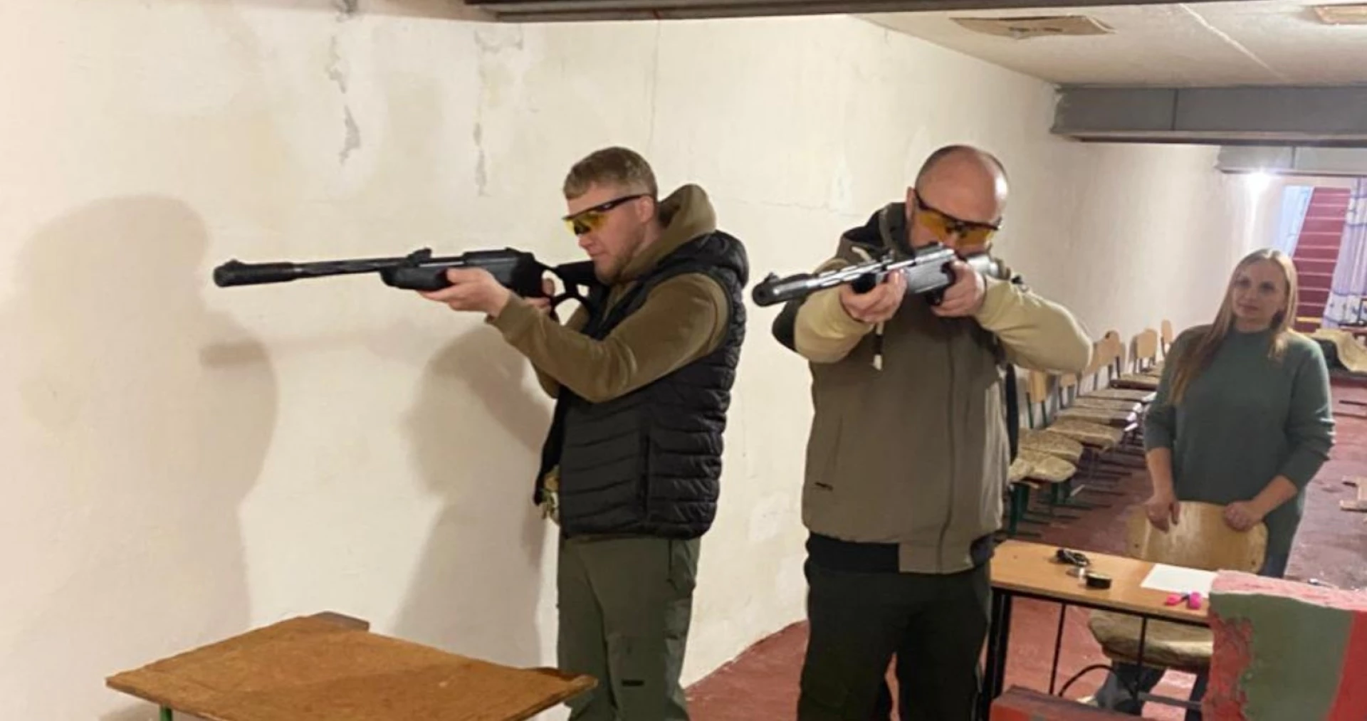 У Каневі для ветеранів організували заняття зі стрільби