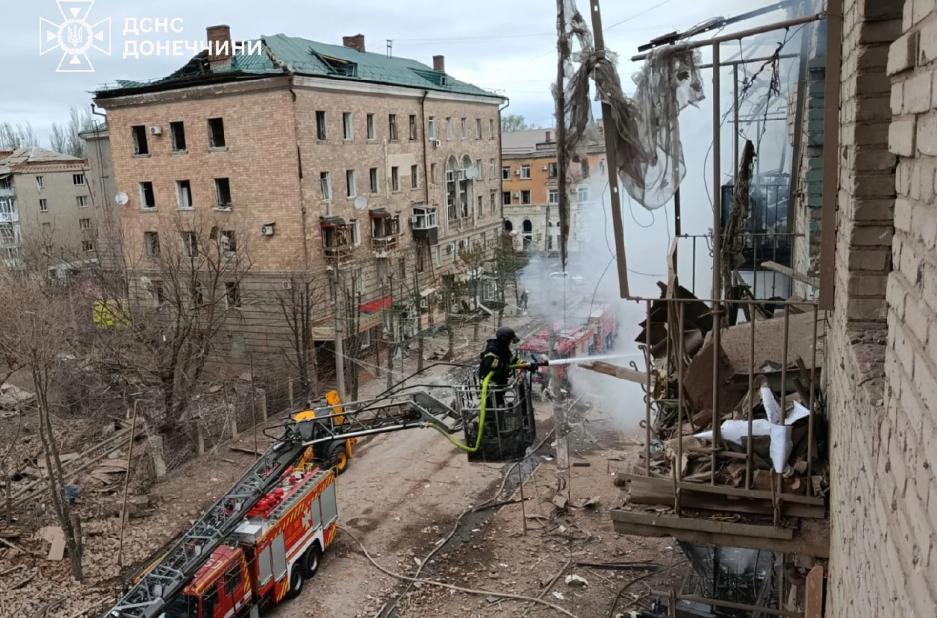 Росія скинула 1,5-тонну бомбу на Слов’янськ. Фото