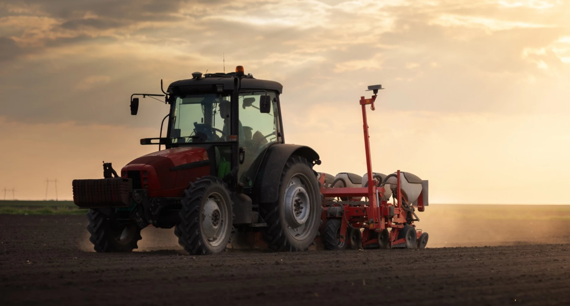 В Україні спростили правила керування сільгосптехнікою