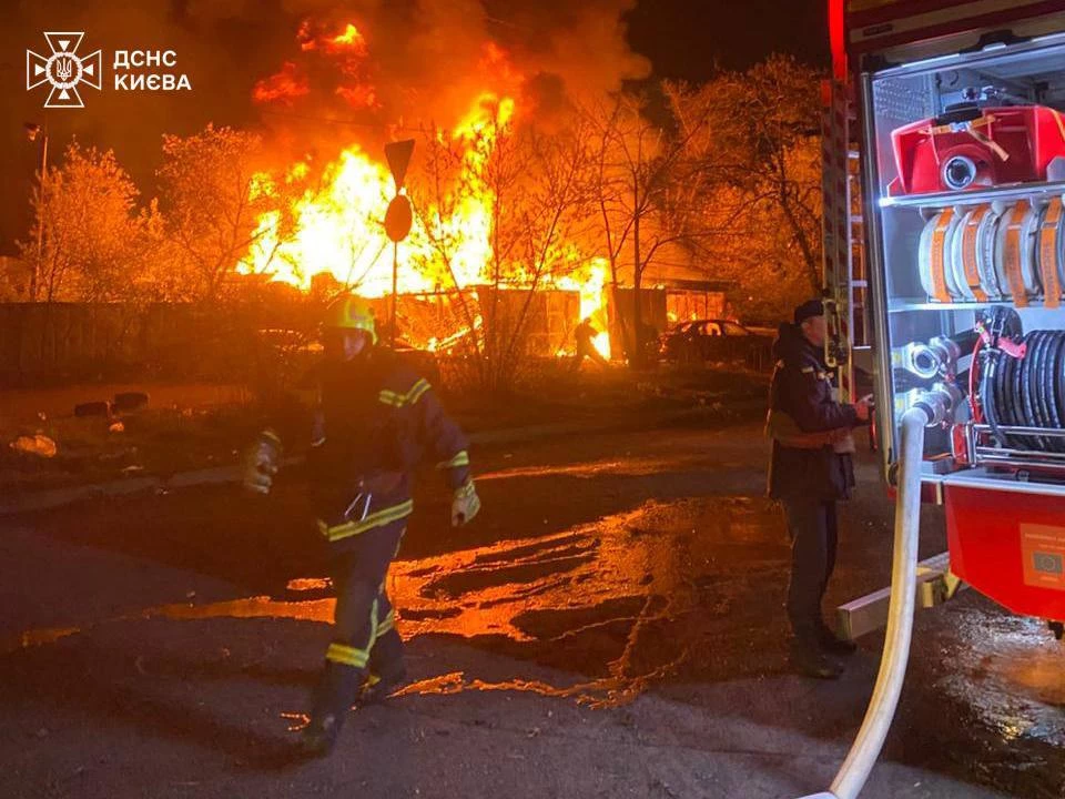 У Києві лунають вибухи: кількість жертв збільшилась