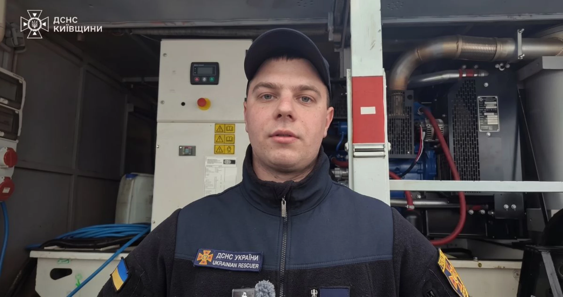 Повертає світло після обстрілів: історія рятувальника з Білої Церкви