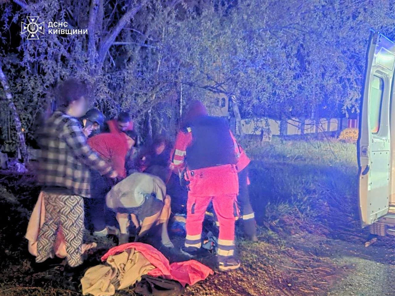 Київщина: росія завдала удару по житловому сектору