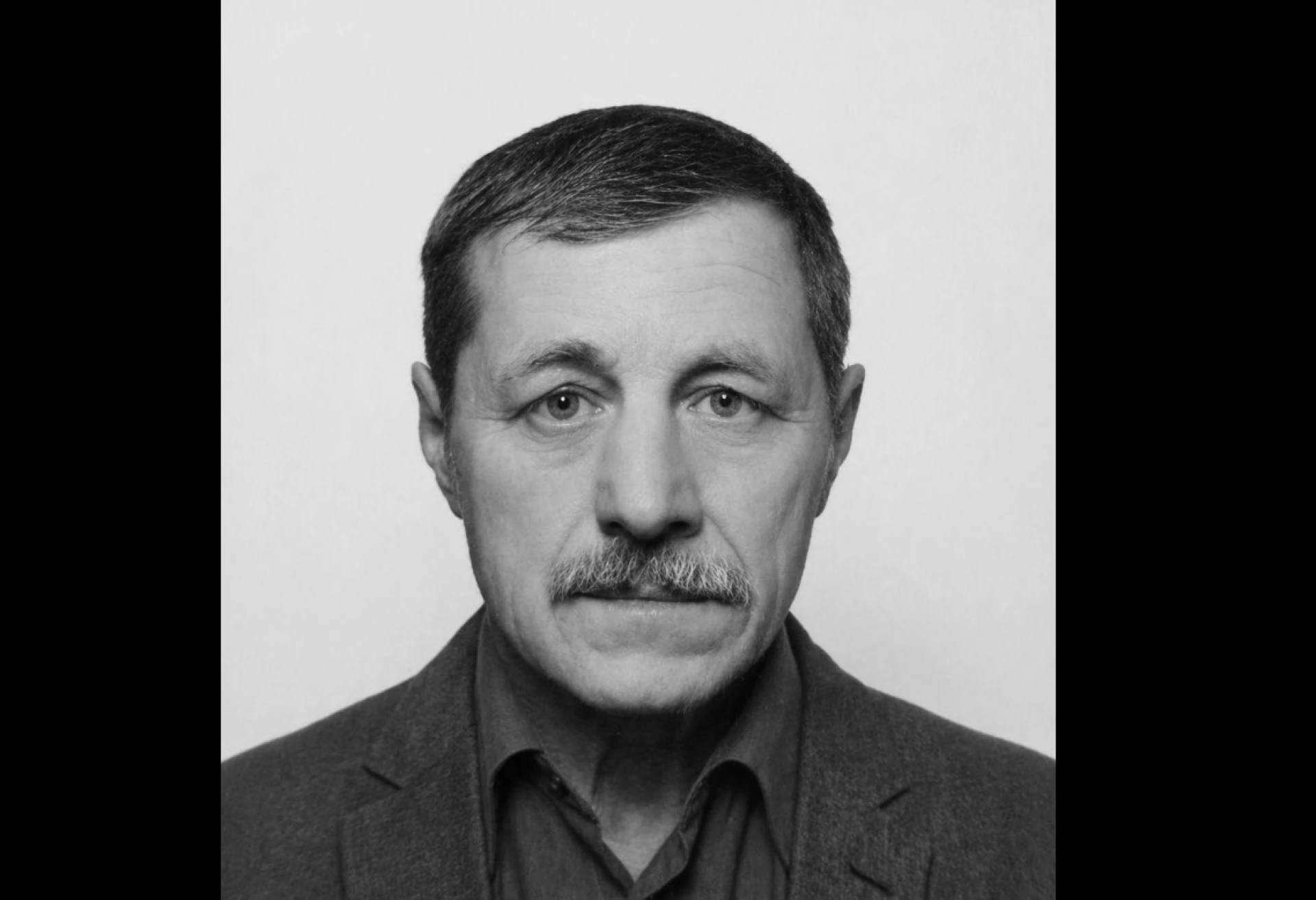 В Голосіївському районі простилися з двірником, який захистив дитину під час стрілянини