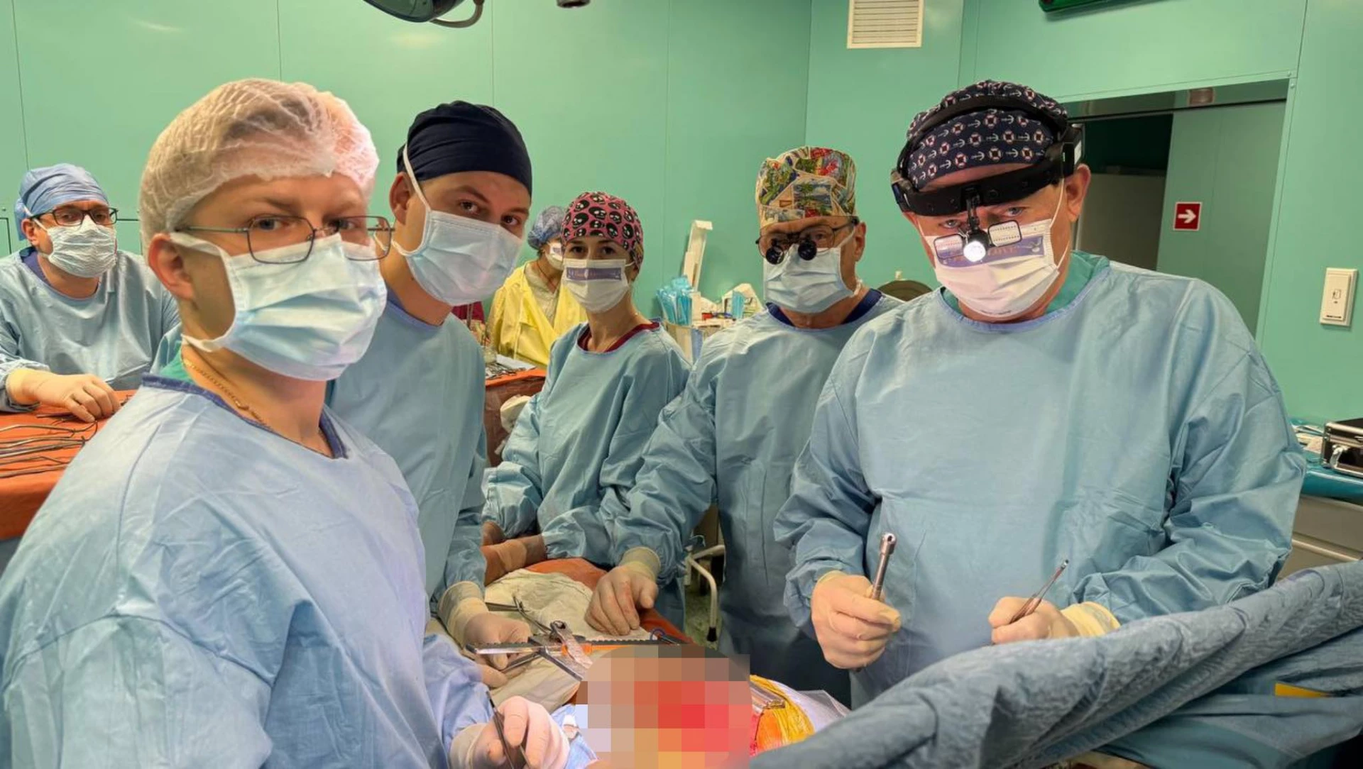 Київські кардіохірурги витягли металеві уламки з сердець двох бійців