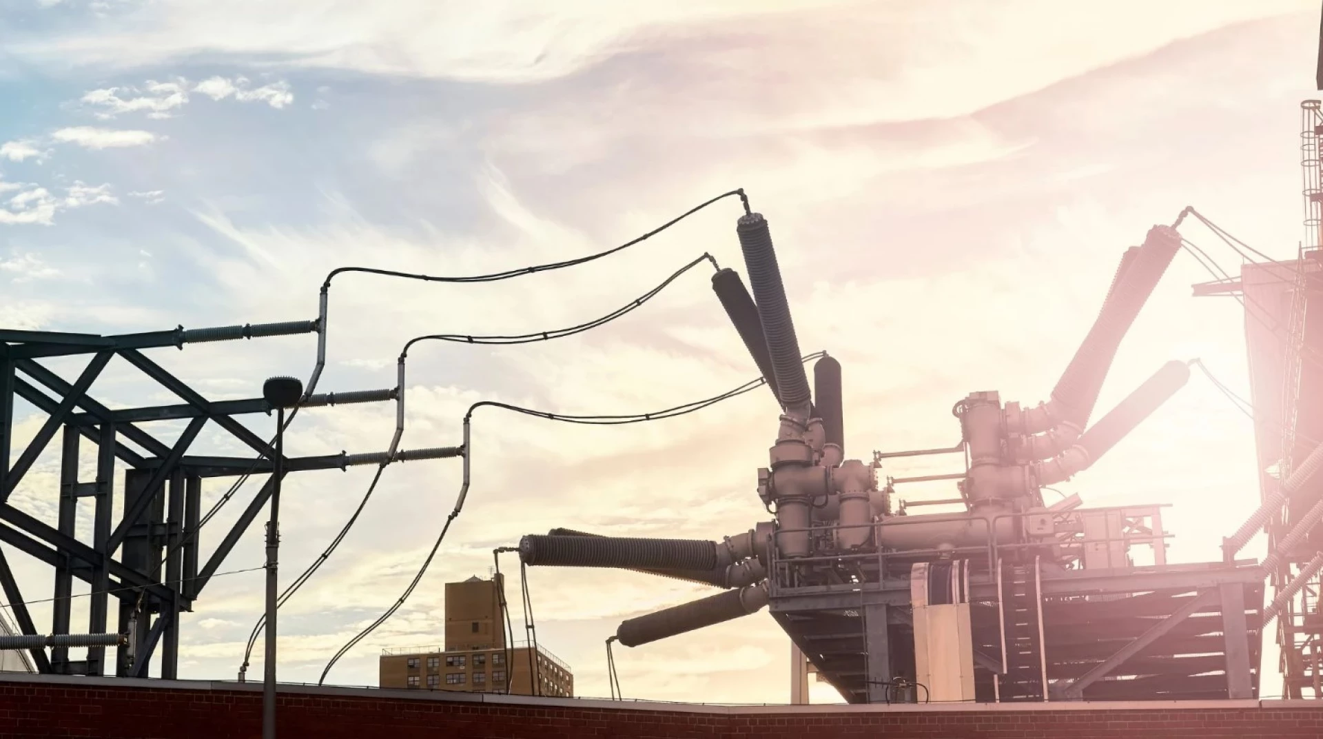 Переплатили на світло: сільрада на Черкащині уклала невигідні угоди з постачальником електроенергії