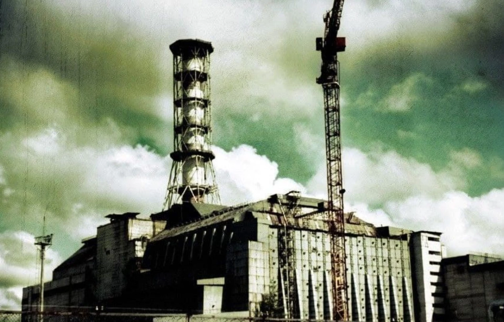 Зеленський про 40-ві роковини катастрофи на ЧАЕС: Росія знову ставить світ під ядерну загрозу