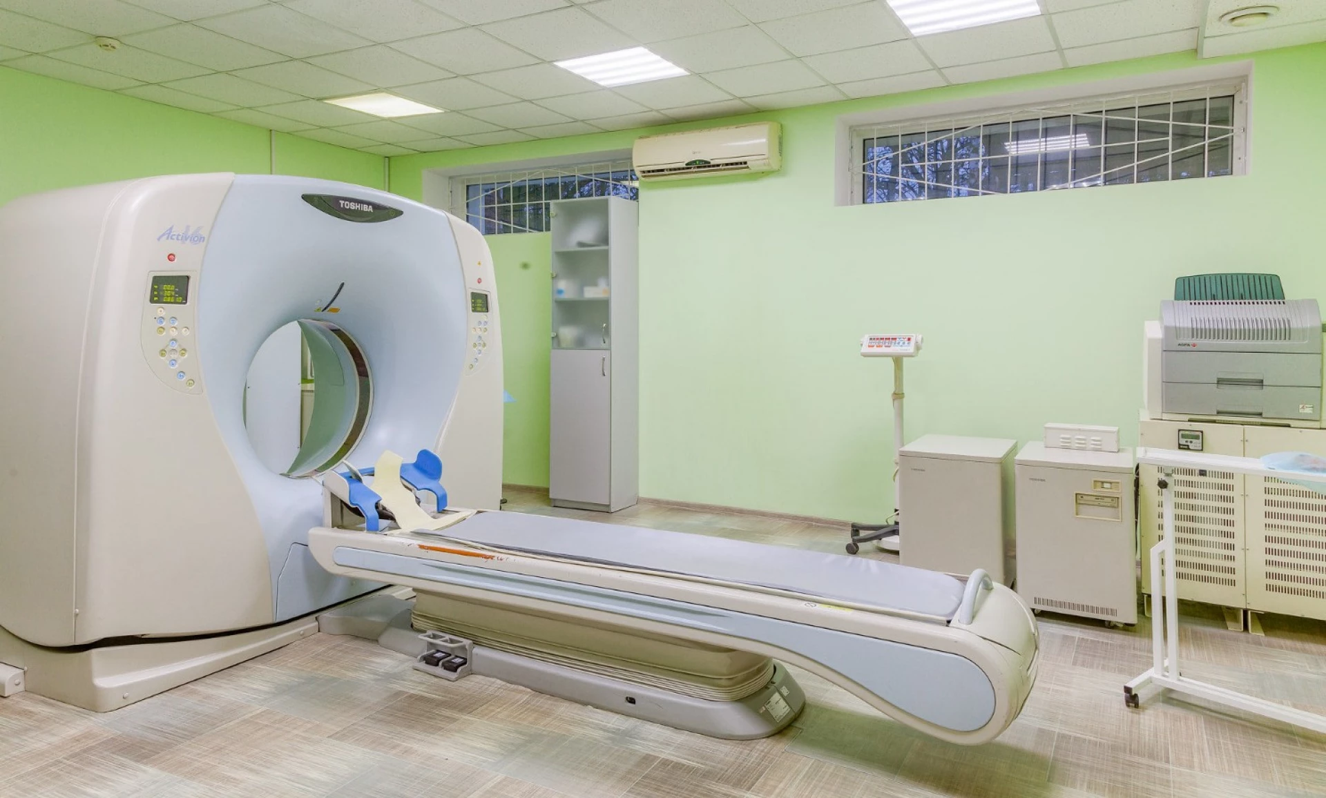 Де можна зробити КТ в Черкасах: приватні і державні лікарні