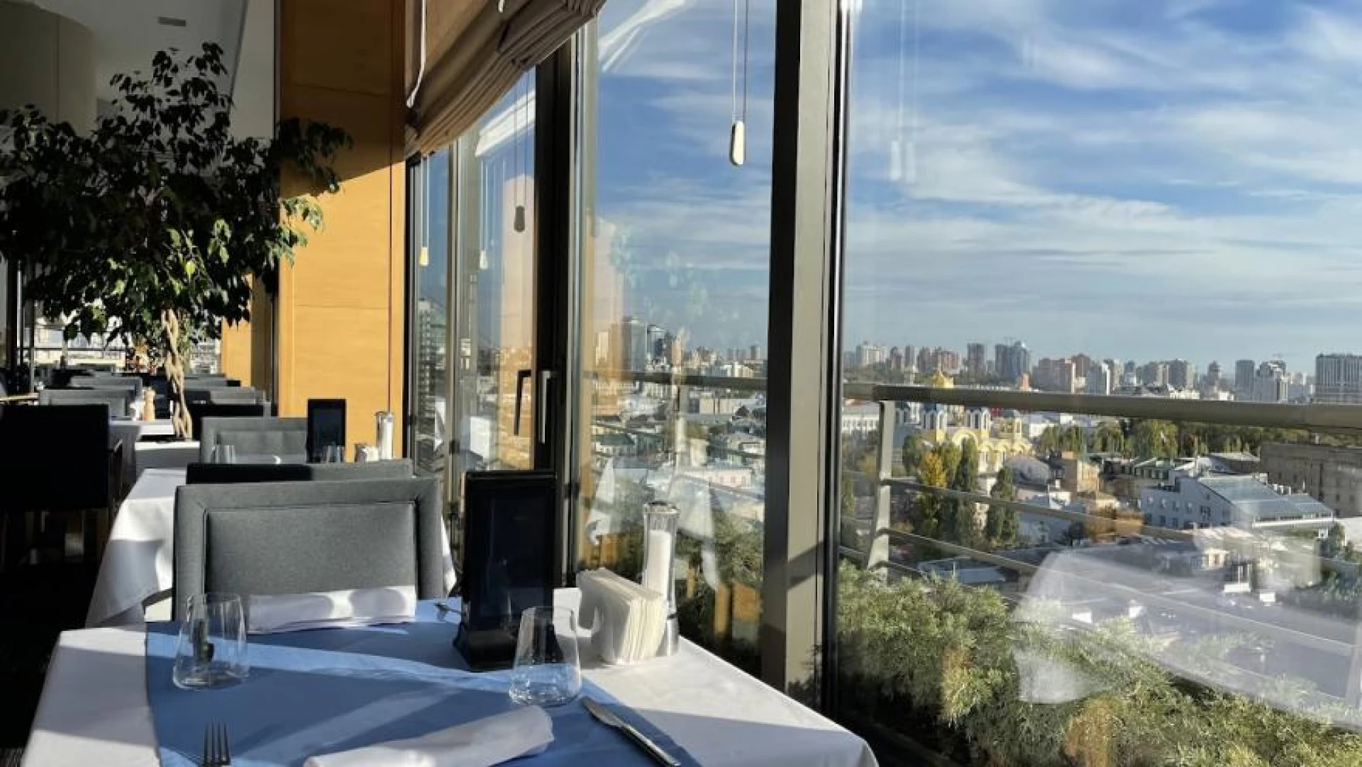 Найдорожчі ресторани Києва: добірка закладів, де рахують не калорії, а враження