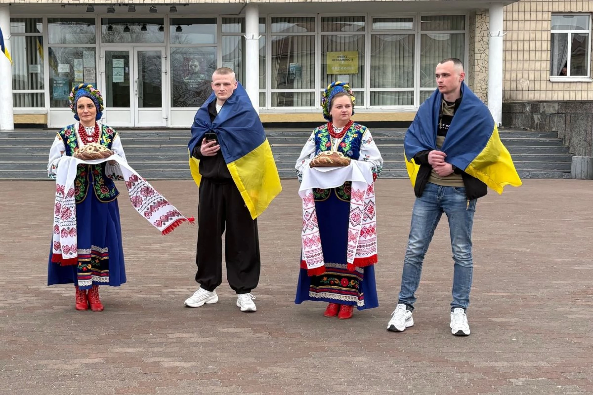 На Вишгородщину повернулися двоє цивільних, які перебували в російському полоні