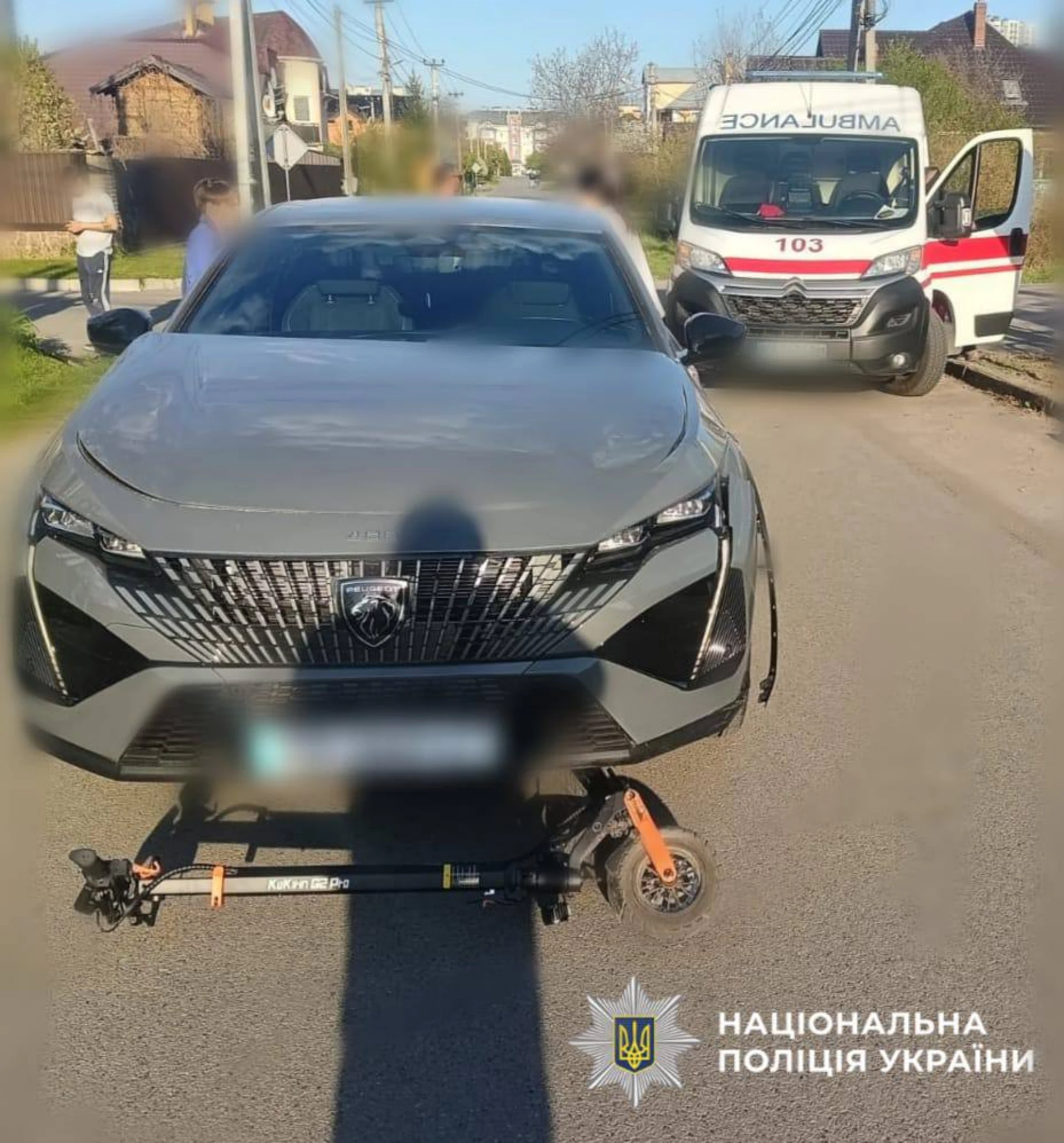 На Київщині автомобіль зіткнувся з електросамокатом: загинув 10-річний хлопчик
