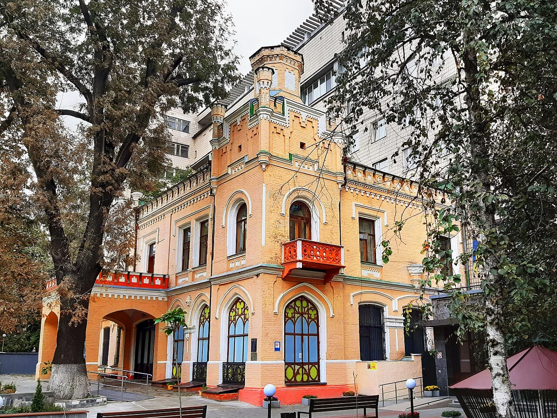 Таємний замок у центрі Києва: що відомо про маєток барона Штейнгеля